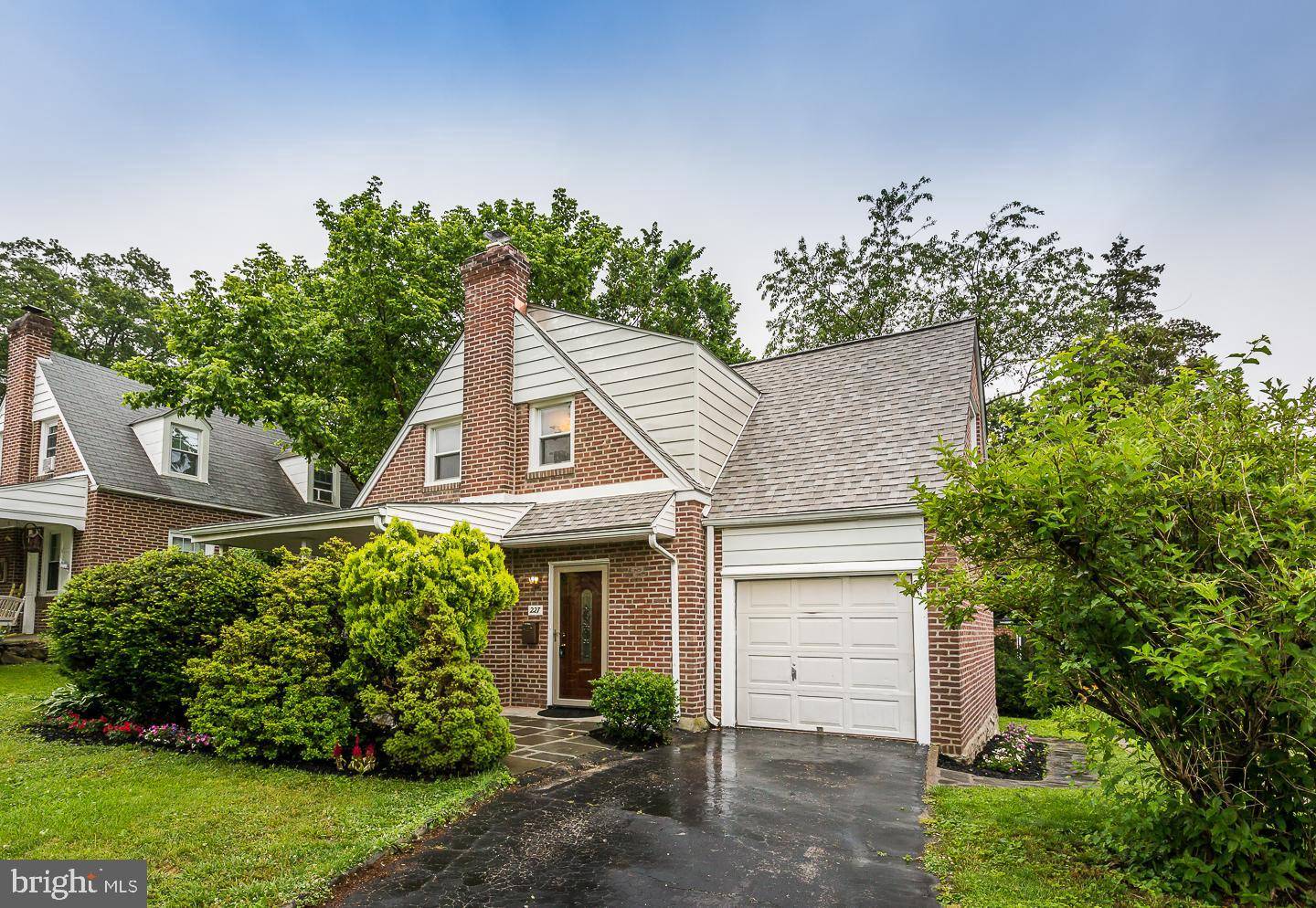 Havertown, PA 19083,227 IVY ROCK LN