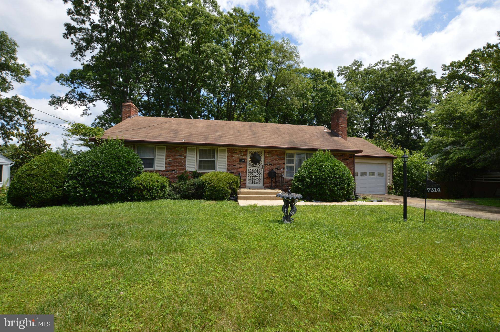 Lanham, MD 20706,7314 LOIS LN