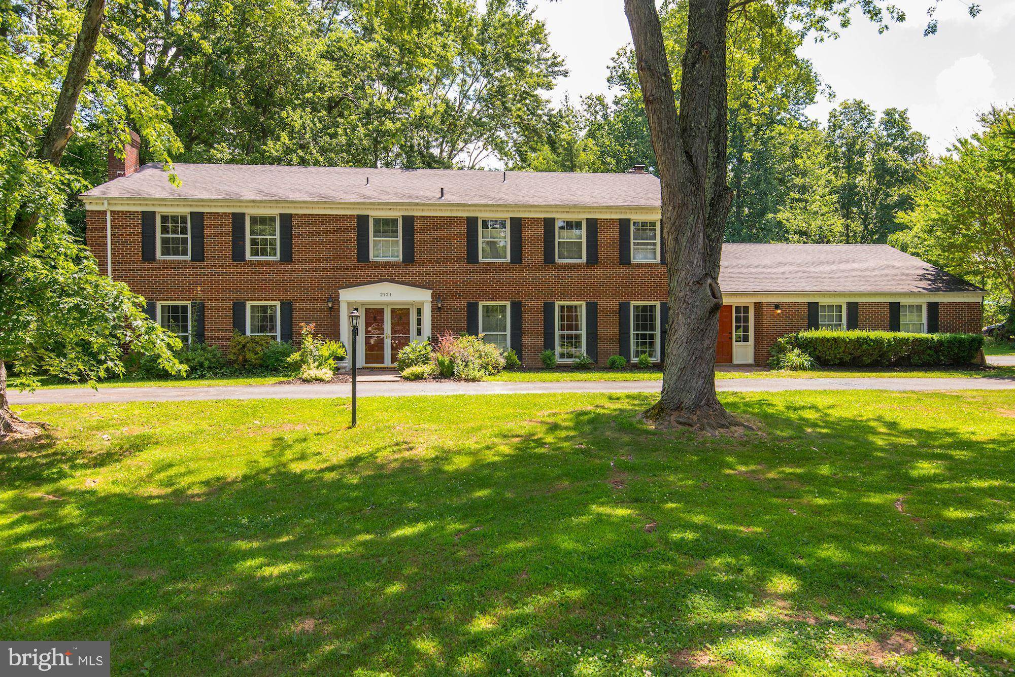 Oakton, VA 22124,2121 TWIN MILL LN