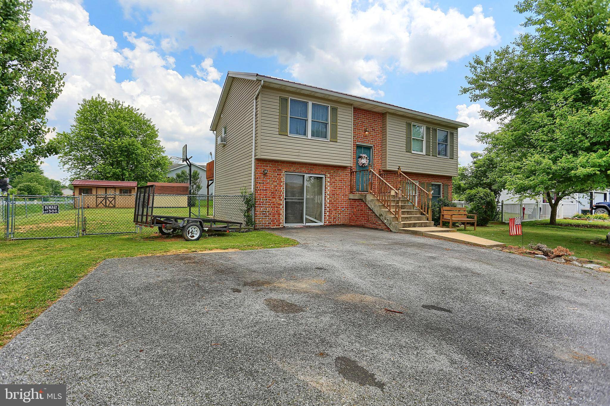 Shippensburg, PA 17257,343 HOLSWART DR