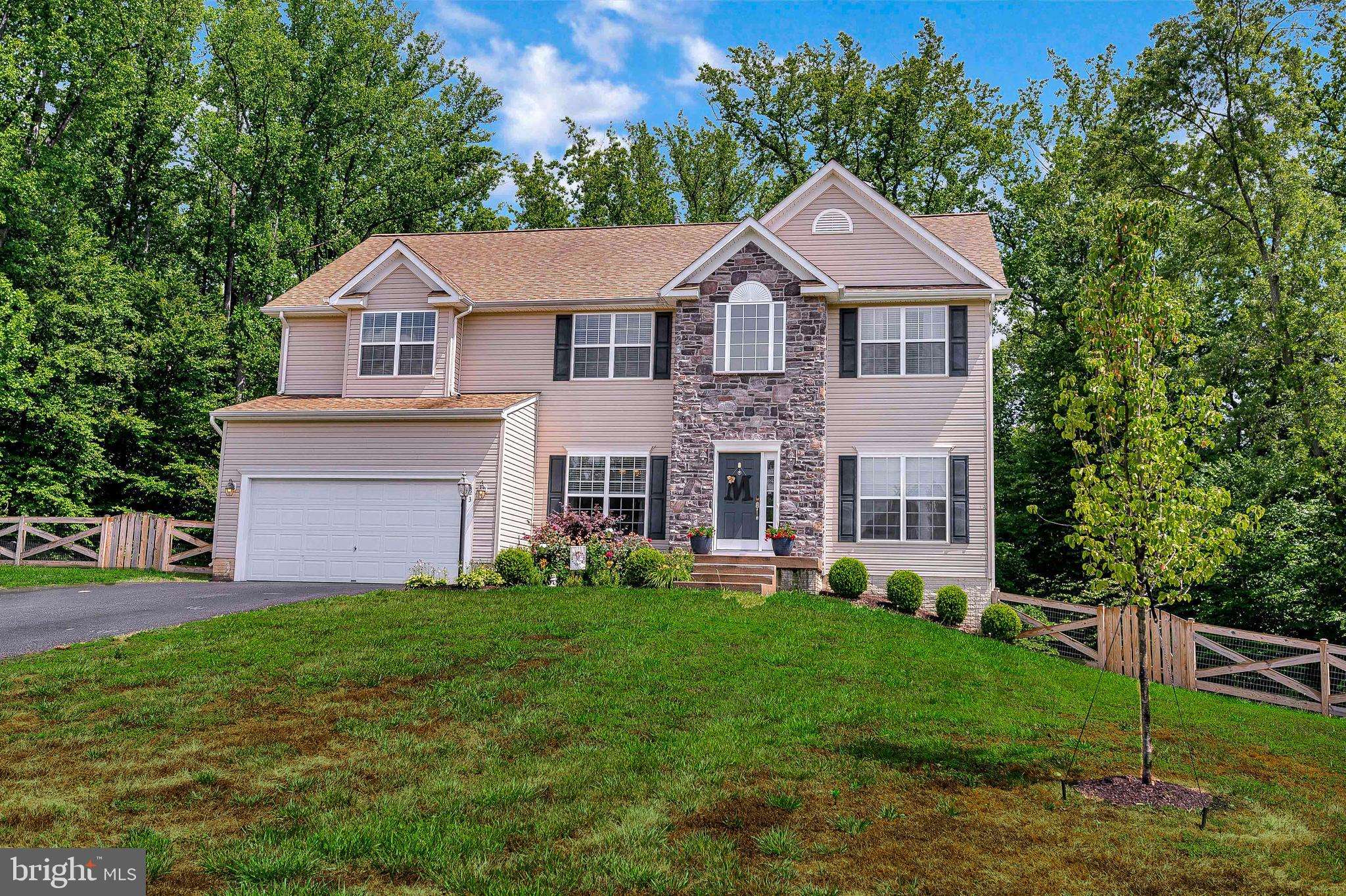 Fredericksburg, VA 22405,23 TOWERING OAKS DR