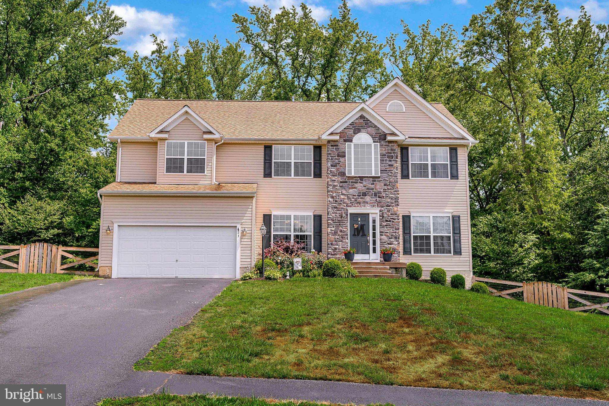 Fredericksburg, VA 22405,23 TOWERING OAKS DR