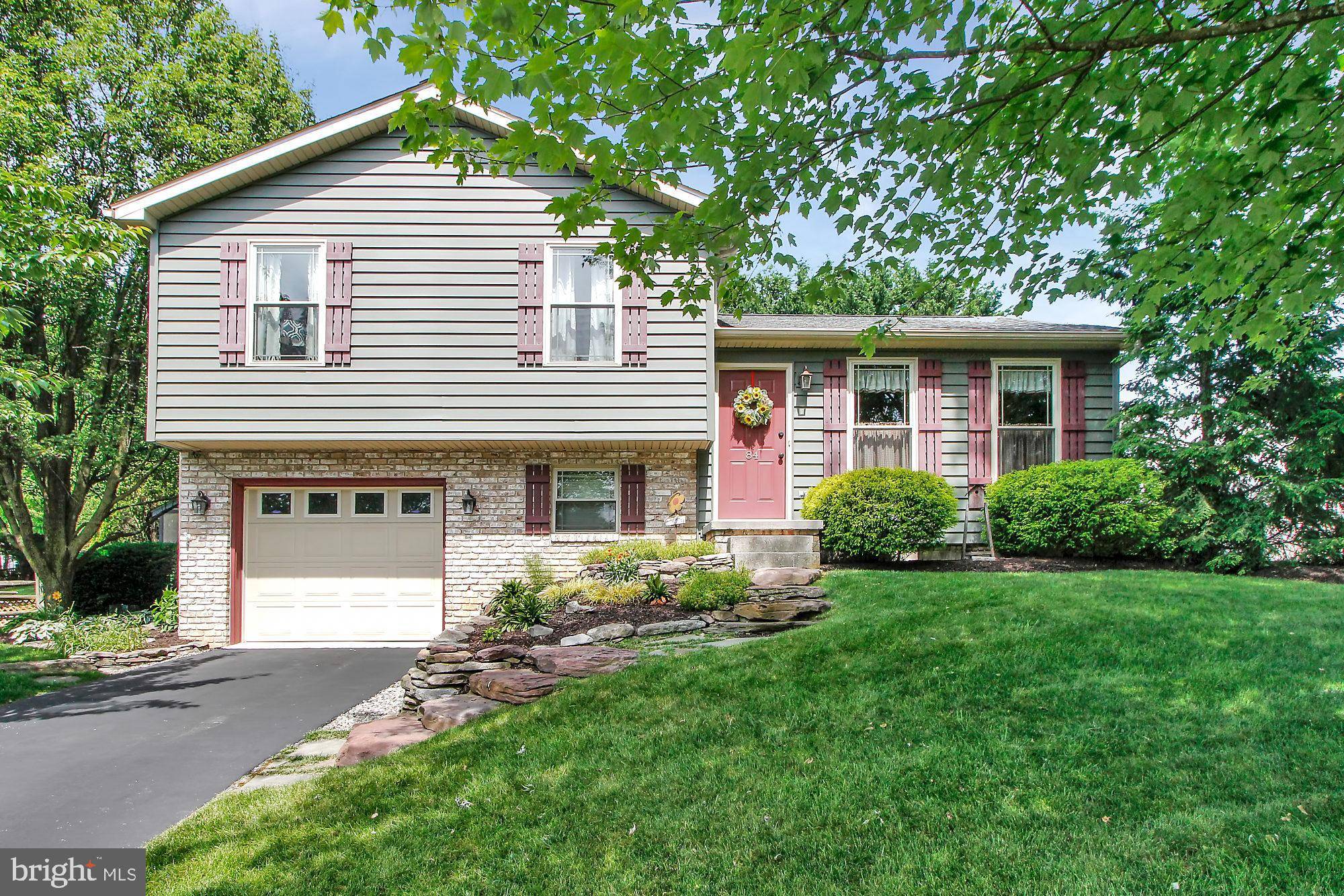 Hanover, PA 17331,84 GARDENIA DR