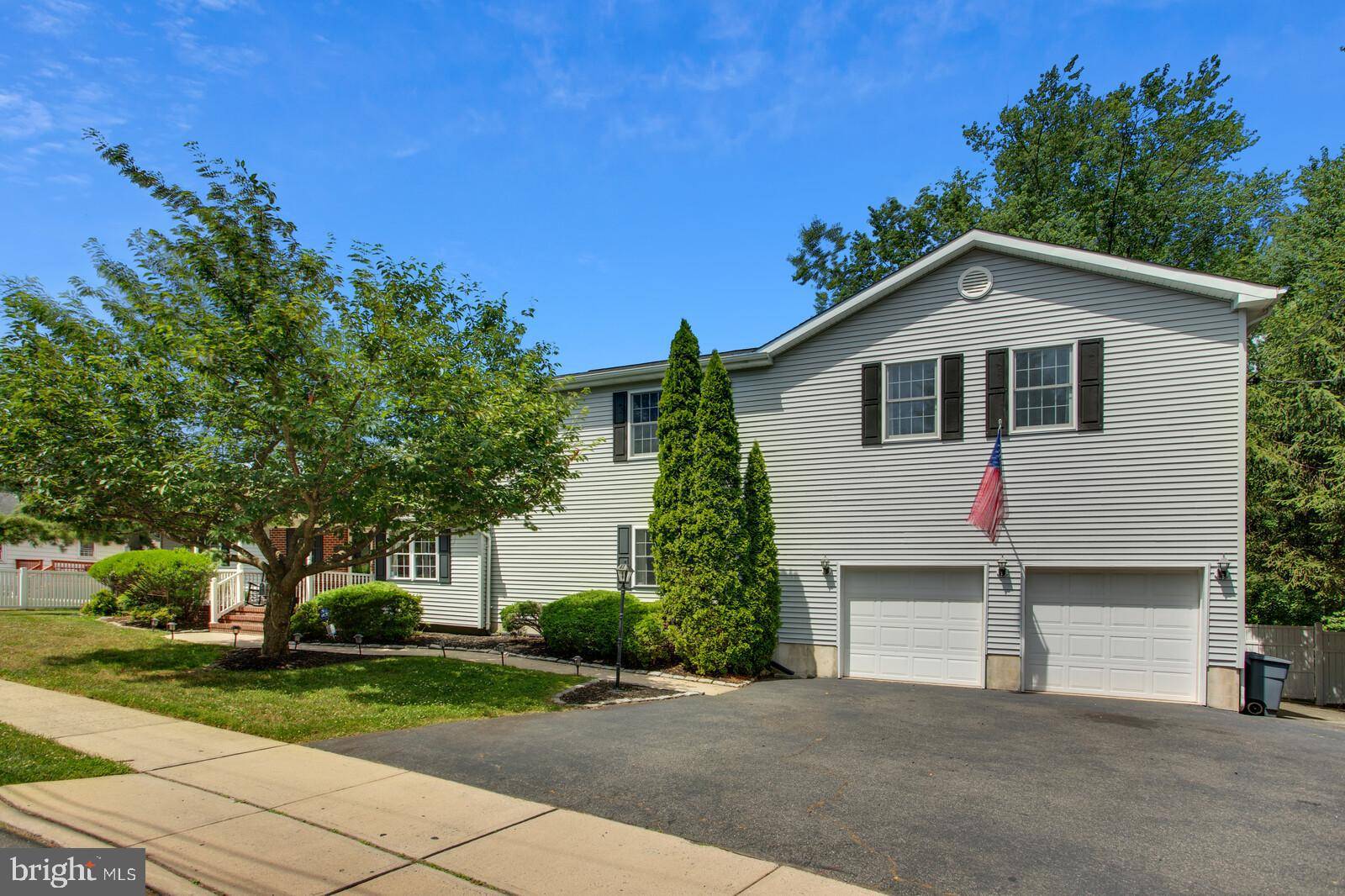 Hamilton Township, NJ 08619,2 PRESTON WAY