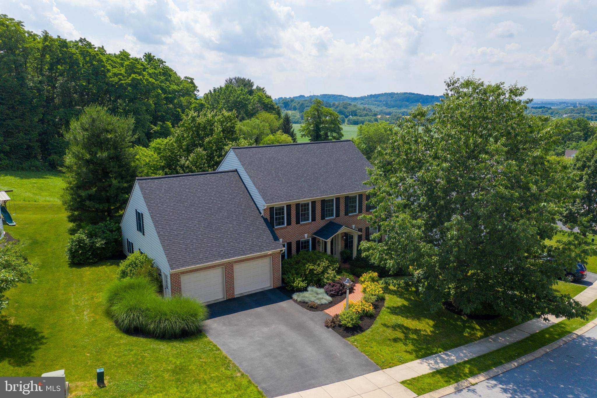 Lancaster, PA 17601,532 BALD EAGLE CT