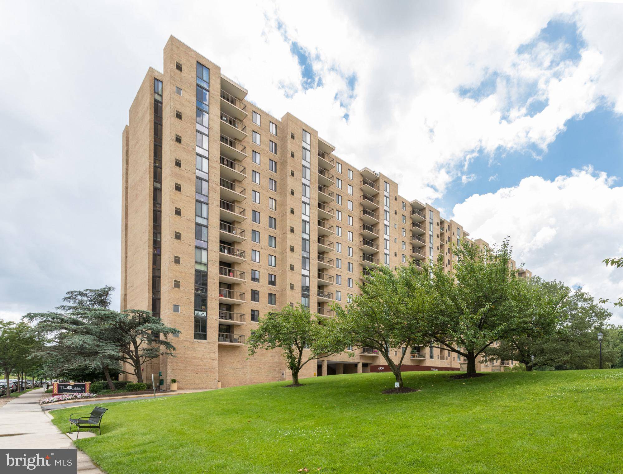 Arlington, VA 22204,4500 S FOUR MILE RUN DR #829