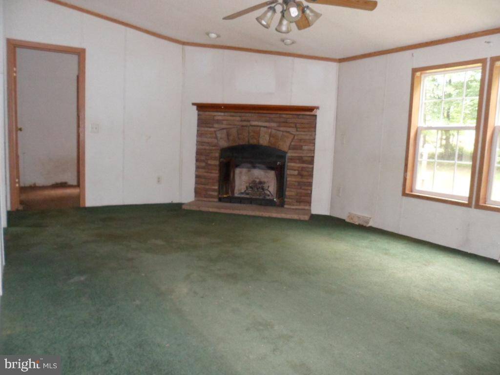 Mcclure, PA 17841,71 BUMPY LN