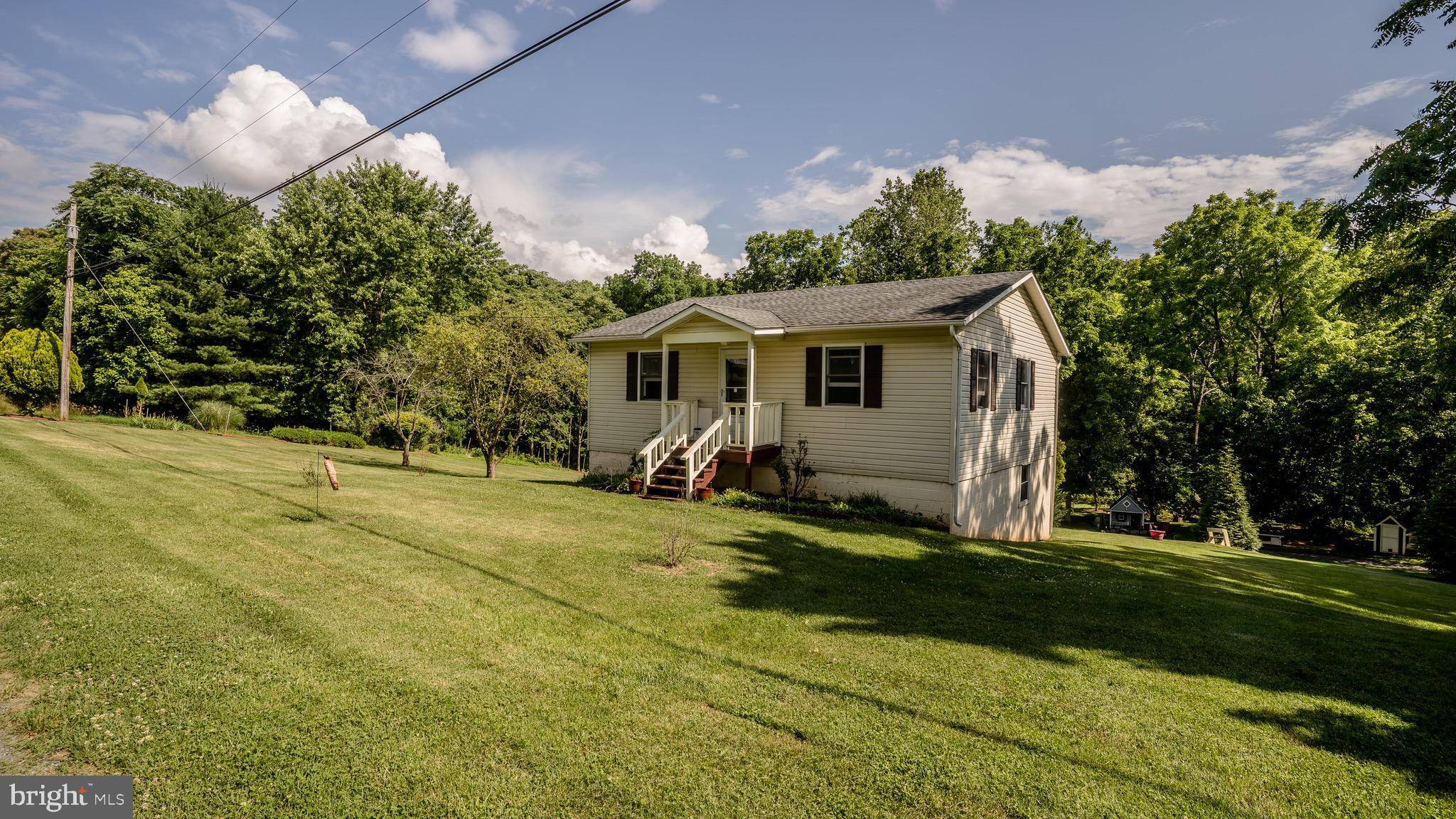 Charles Town, WV 25414,1433 AVON BEND