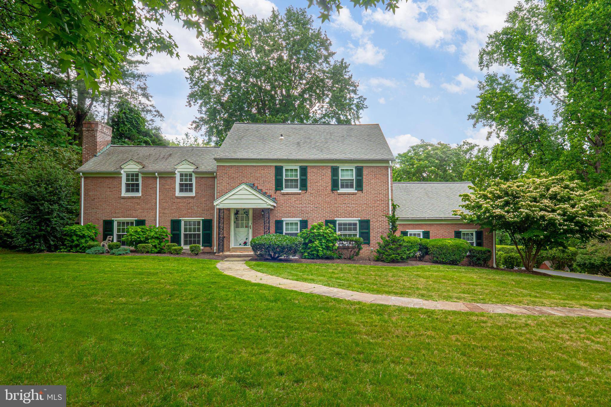 Gladwyne, PA 19035,1536 SWEET BRIAR RD