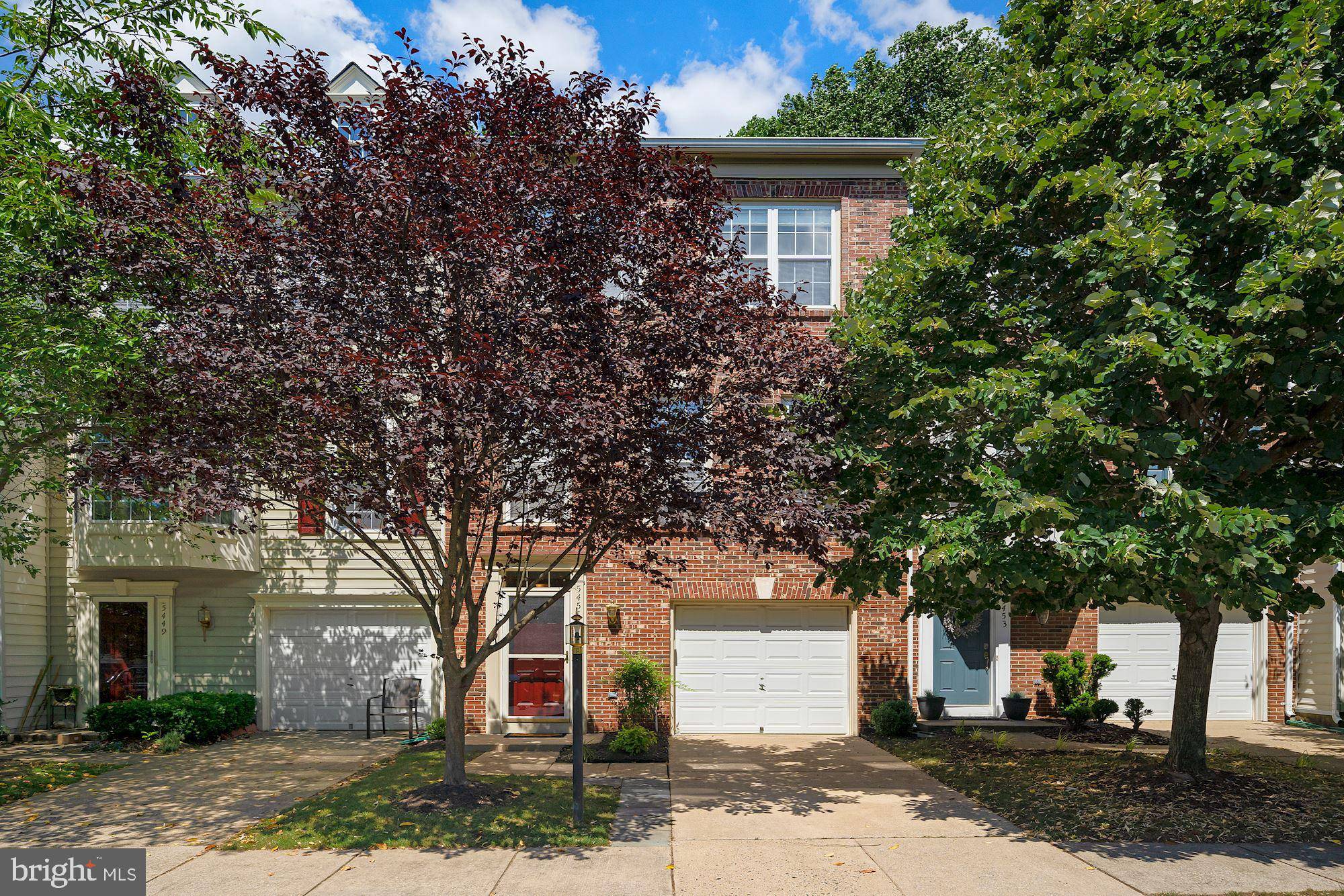 Alexandria, VA 22312,5451 SUMMER LEAF LN