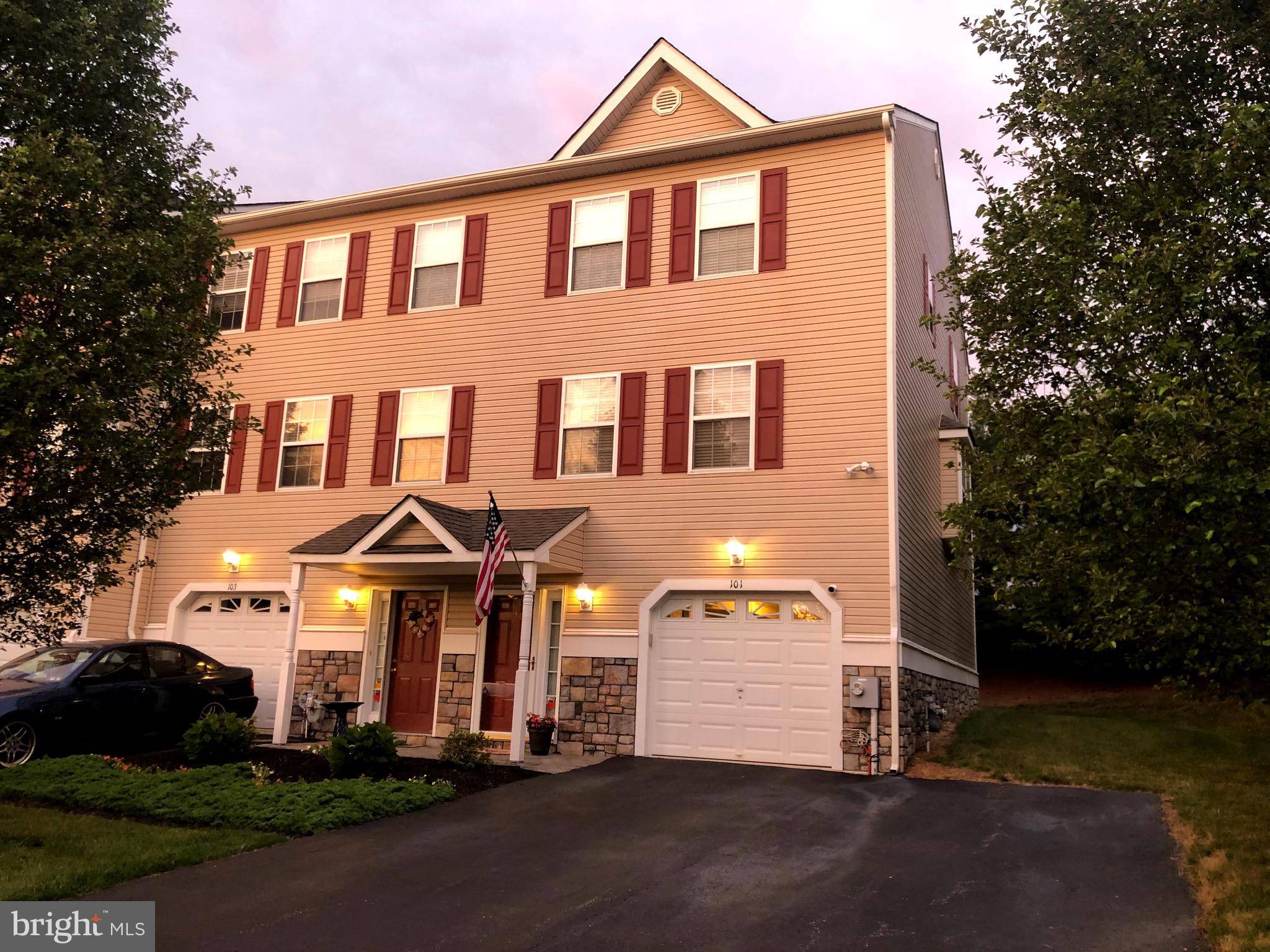 Aston, PA 19014,101 JULIANNA WAY