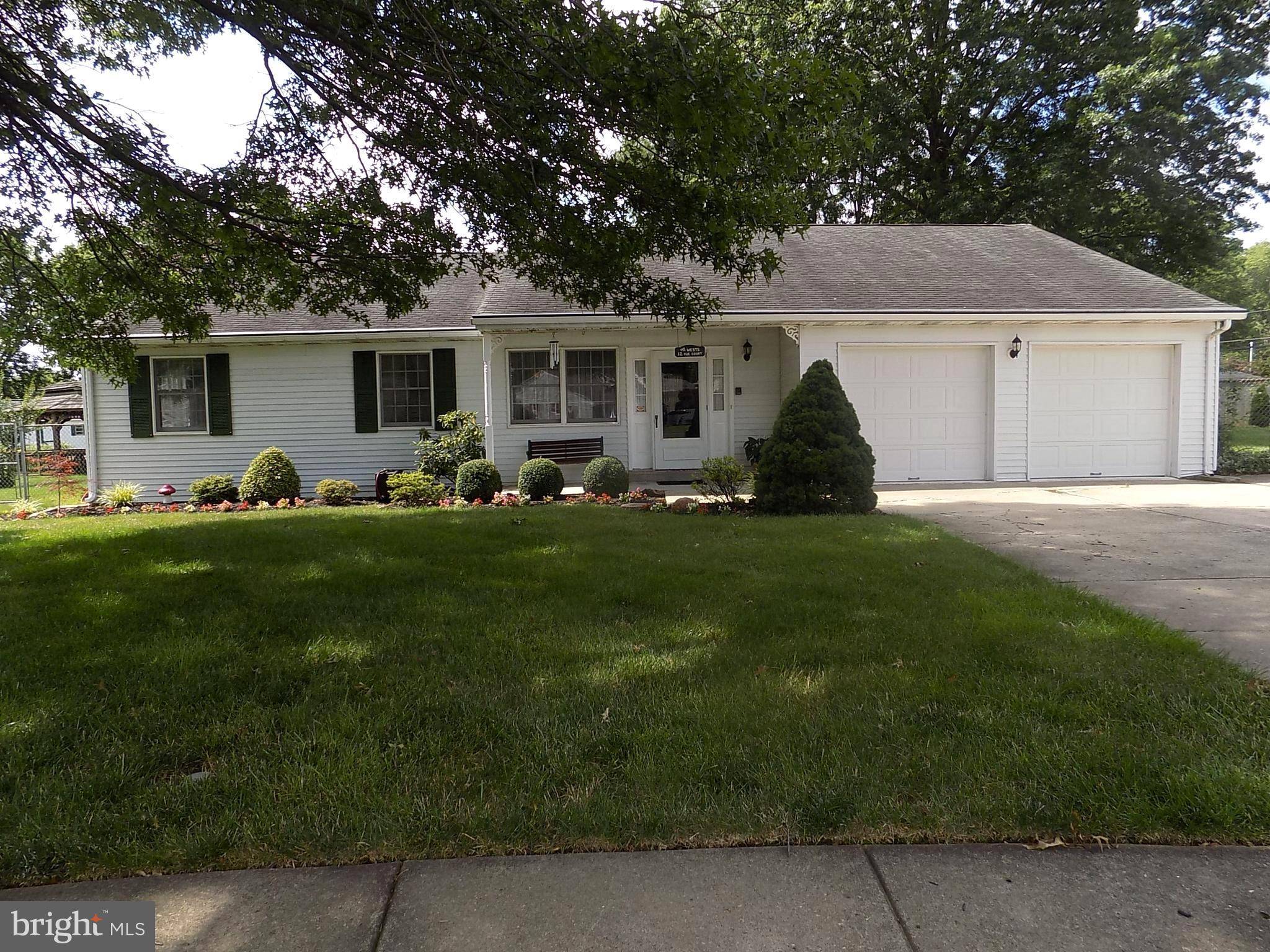 Levittown, PA 19054,12 RUE CT