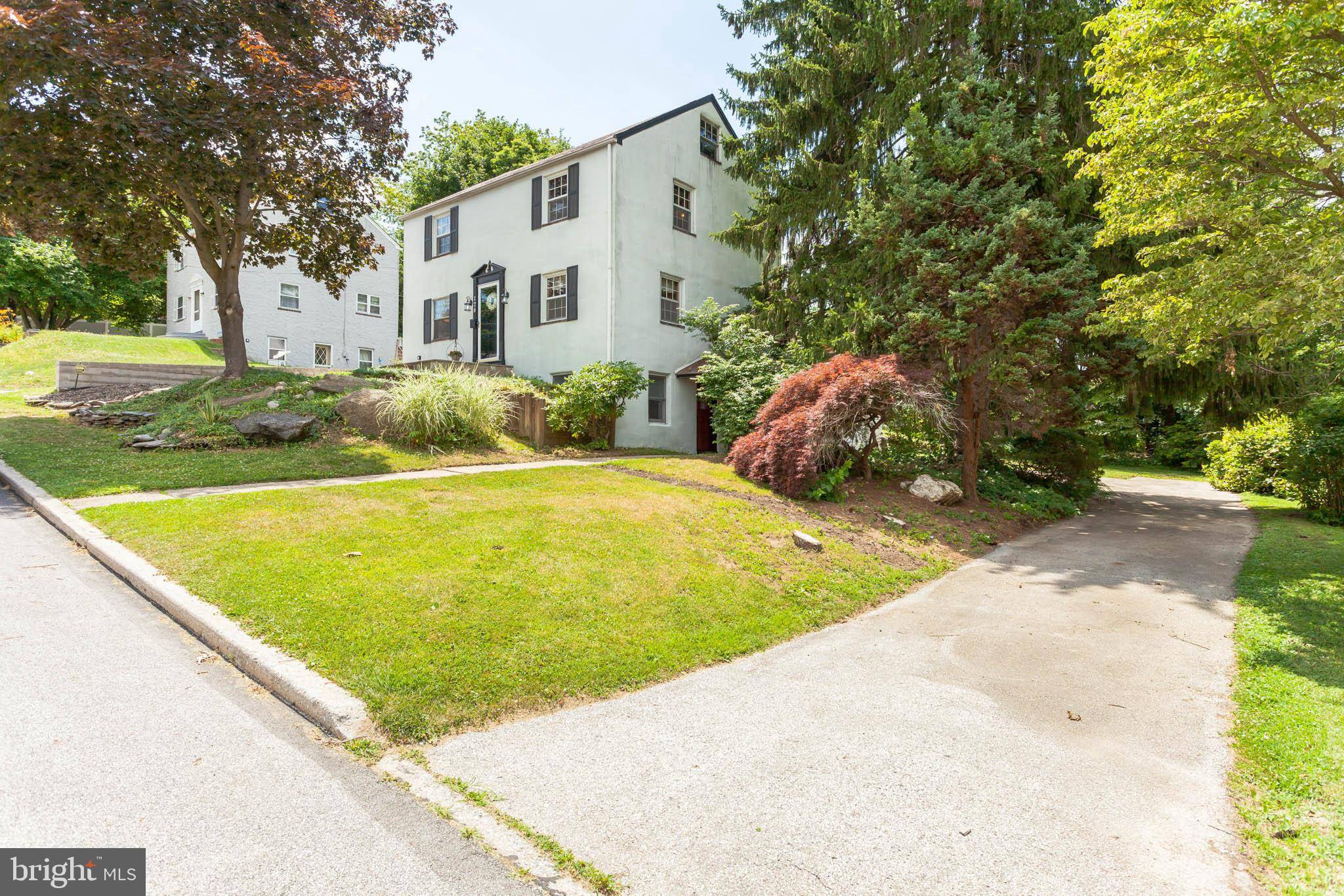 Broomall, PA 19008,124 1ST AVE