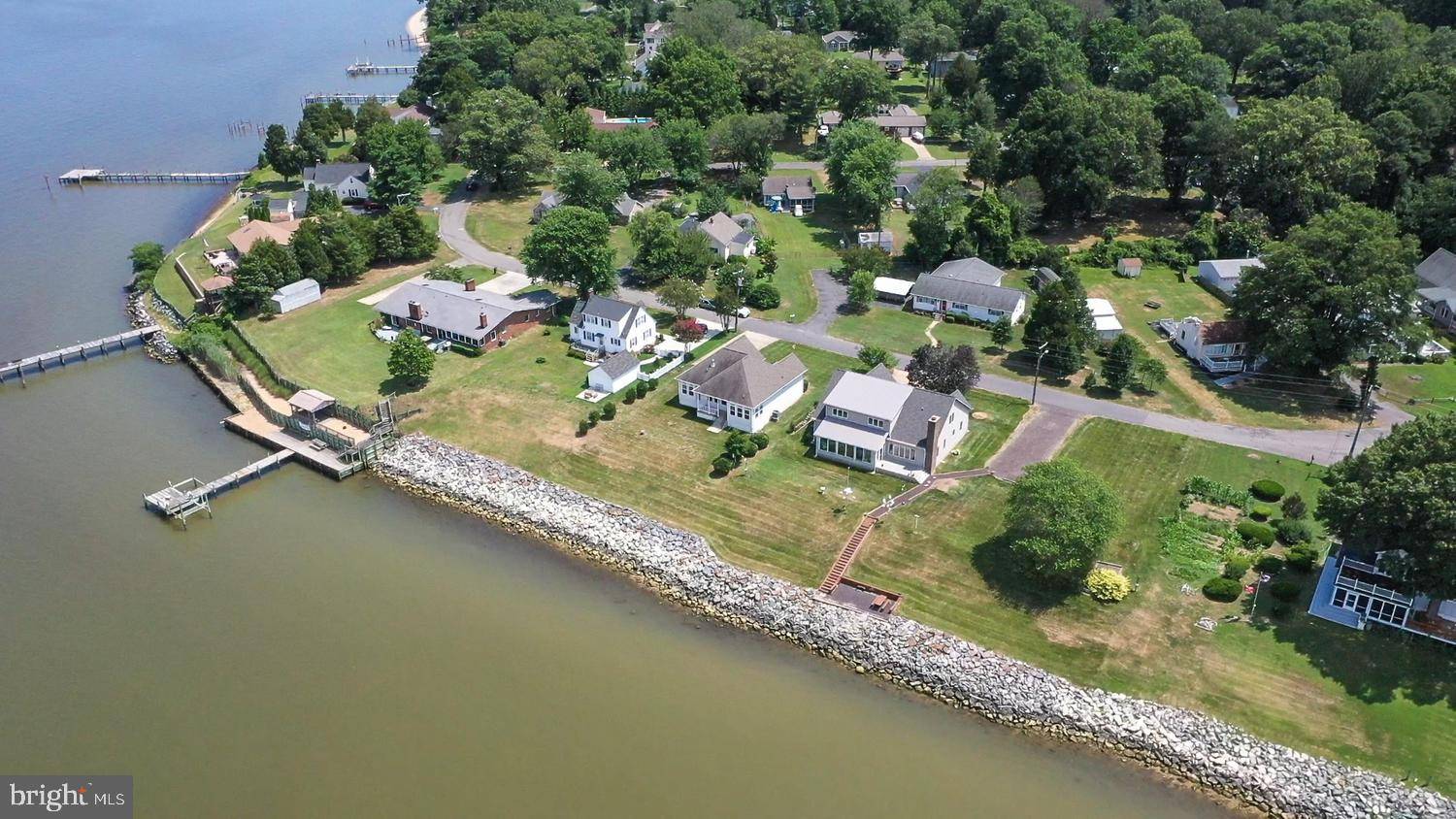 Colonial Beach, VA 22443,3321 RIVERVIEW DR