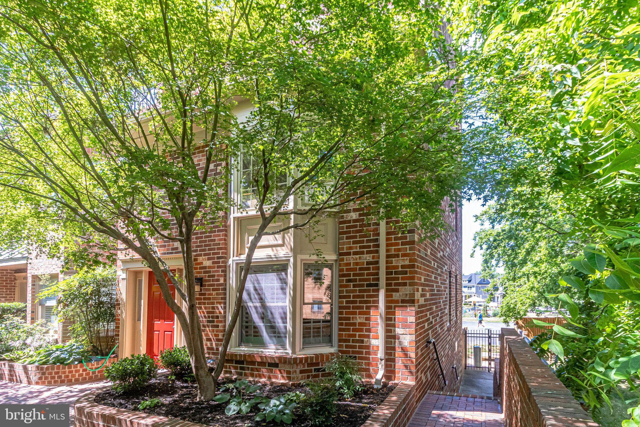 Arlington, VA 22203,624-A N TAZEWELL ST