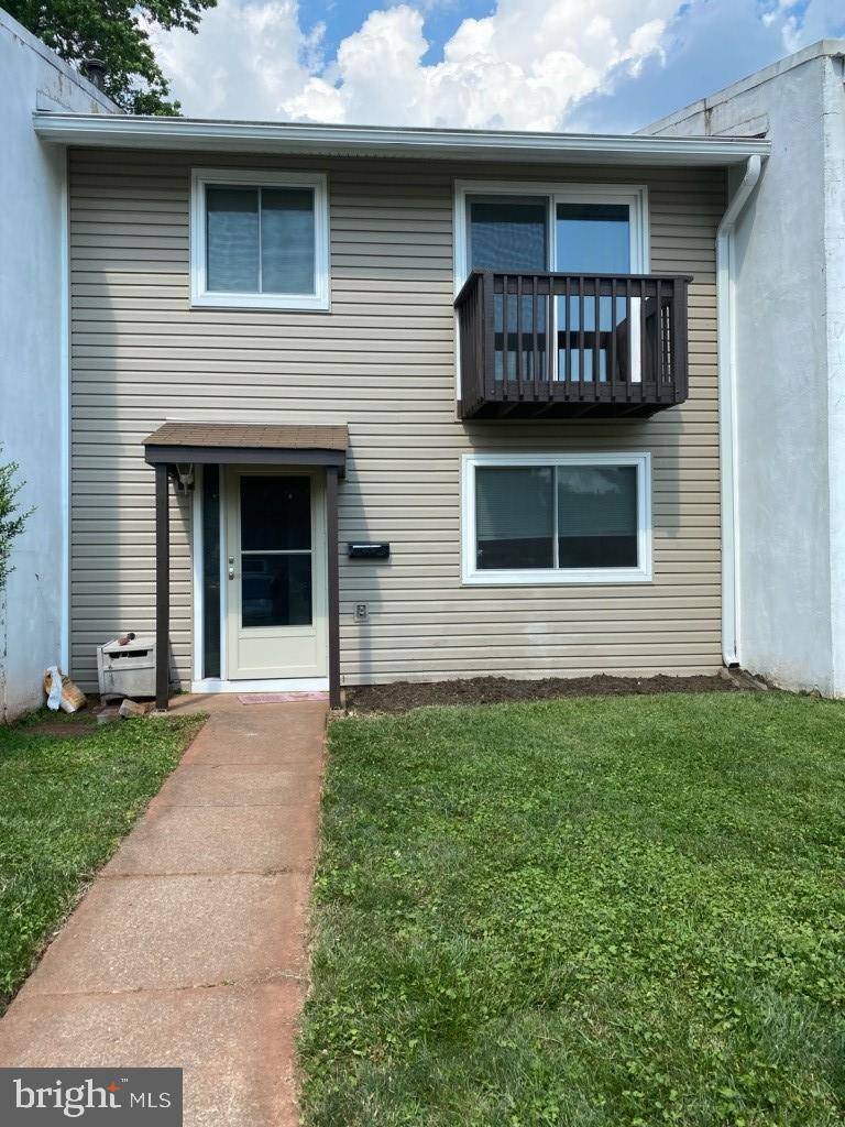 Sterling, VA 20164,104 WOODGATE CT