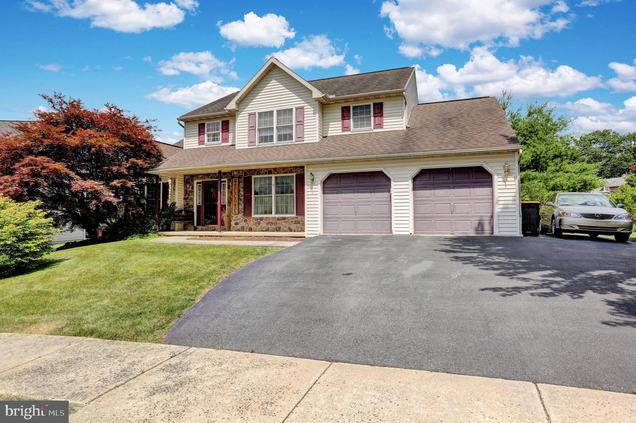 Wernersville, PA 19565,106 N ROSEWOOD CT