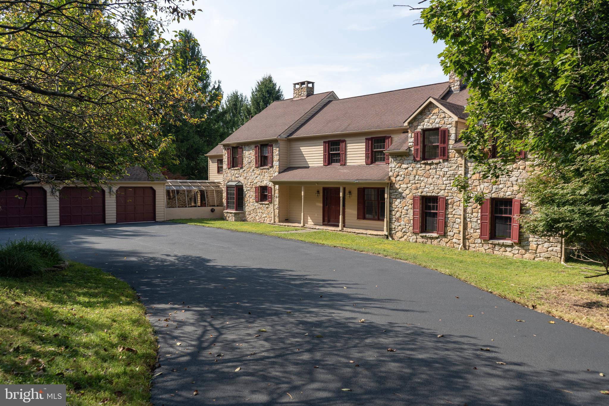 Riegelsville, PA 18077,430 HILLTOP RD