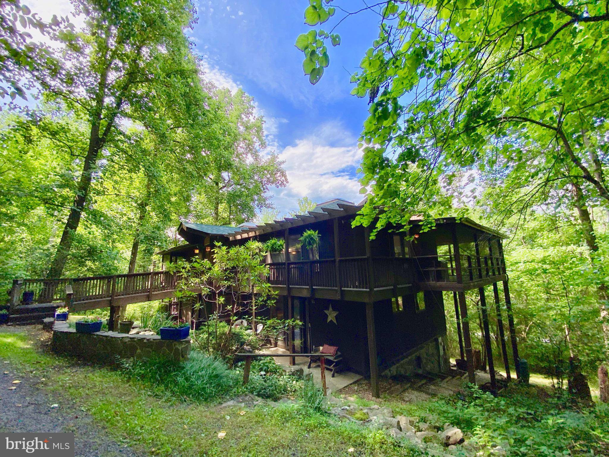 Woodstock, VA 22664,750 HICKORY LN