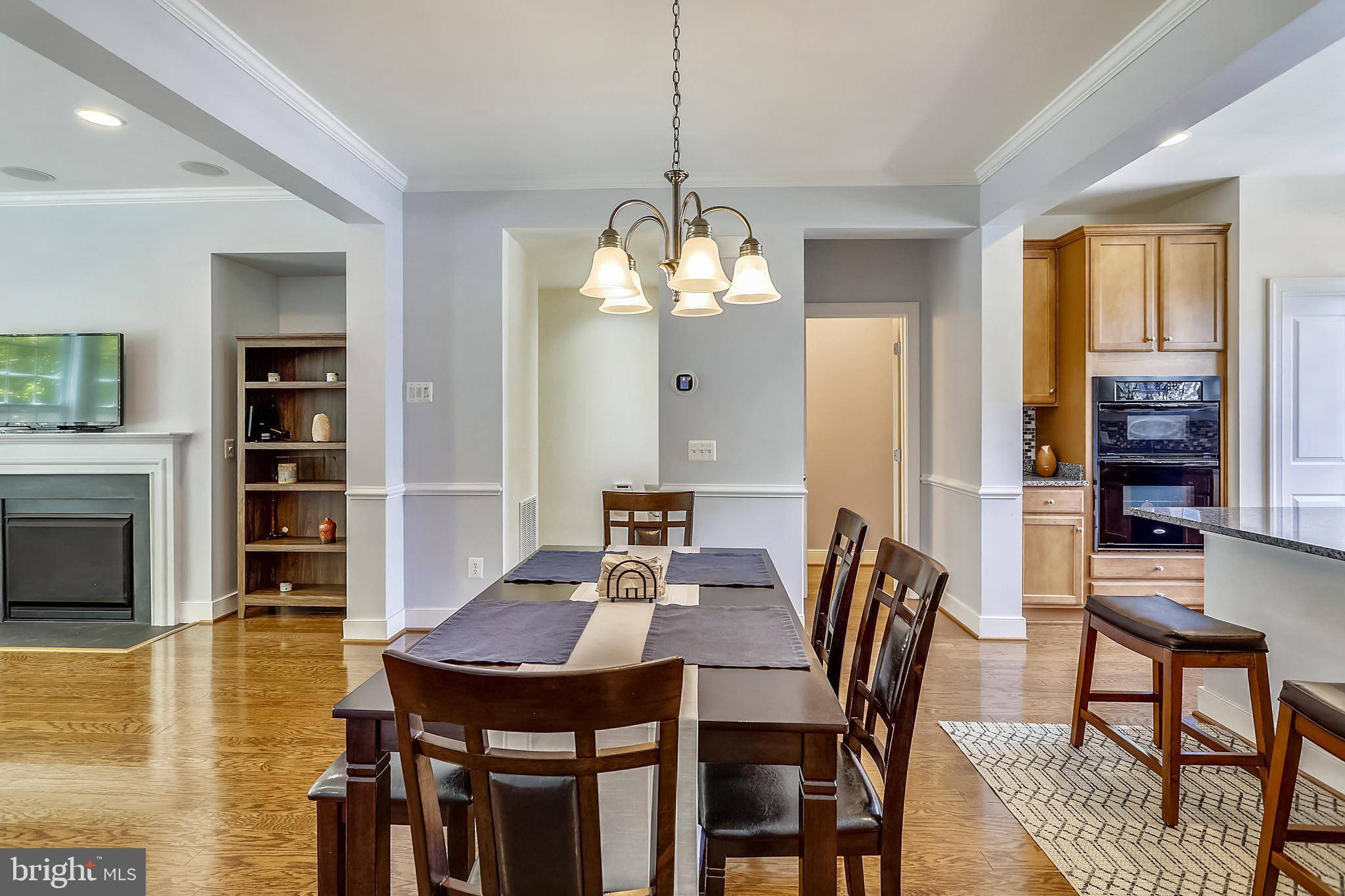 Alexandria, VA 22303,2093 LAURA MEWS PL