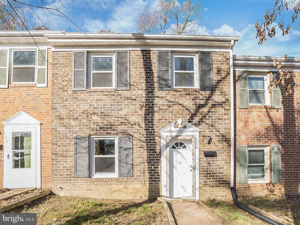 Fredericksburg, VA 22408,720 OLDE GREENWICH CIR