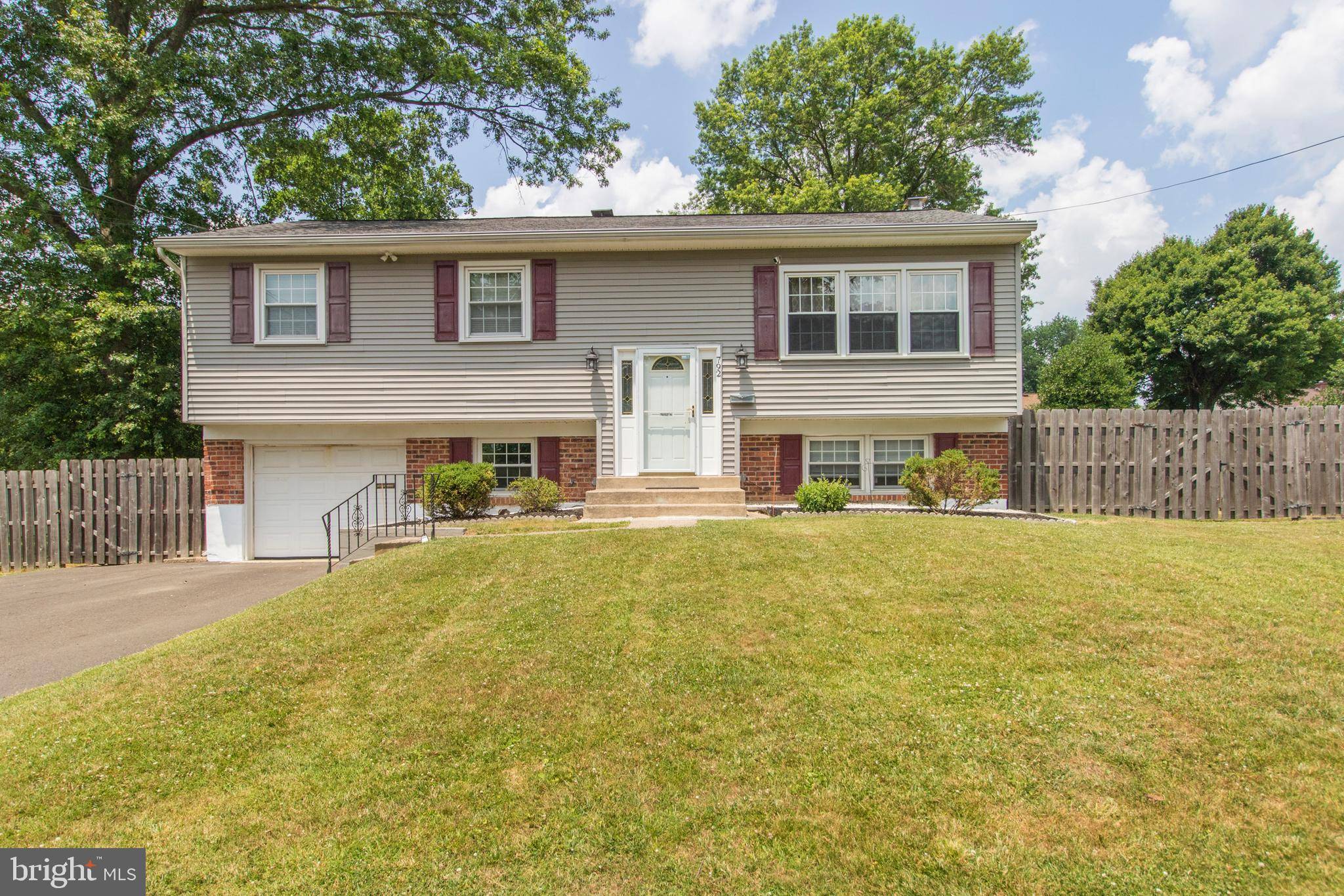 Warminster, PA 18974,792 MARTHA LN