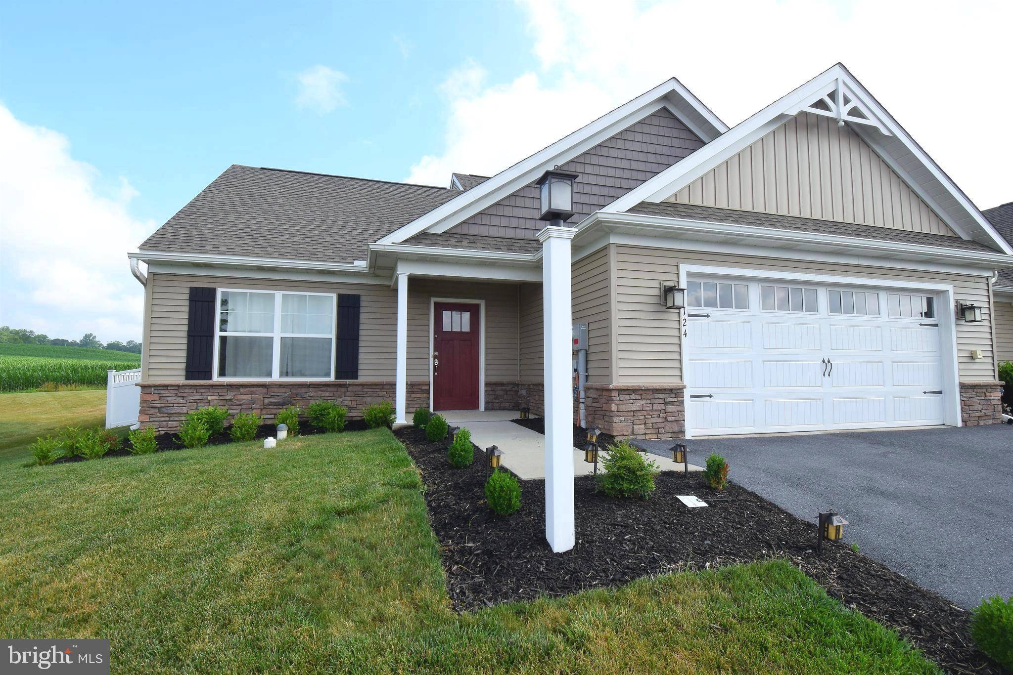 Elizabethtown, PA 17022,124 CANVASBACK LN