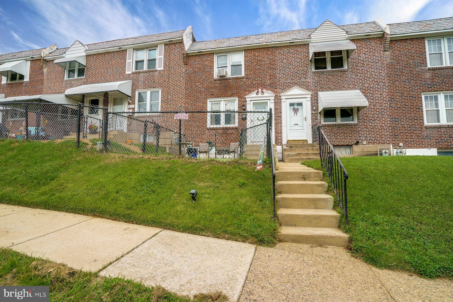 Drexel Hill, PA 19026,909 FARRISTON DR