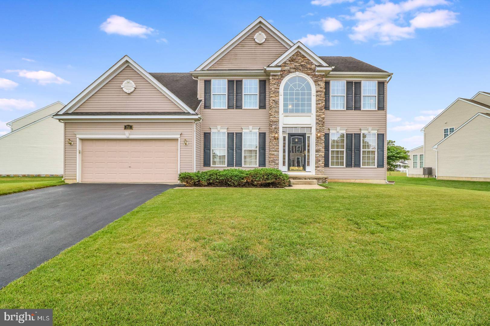 Townsend, DE 19734,711 TRACY CIR