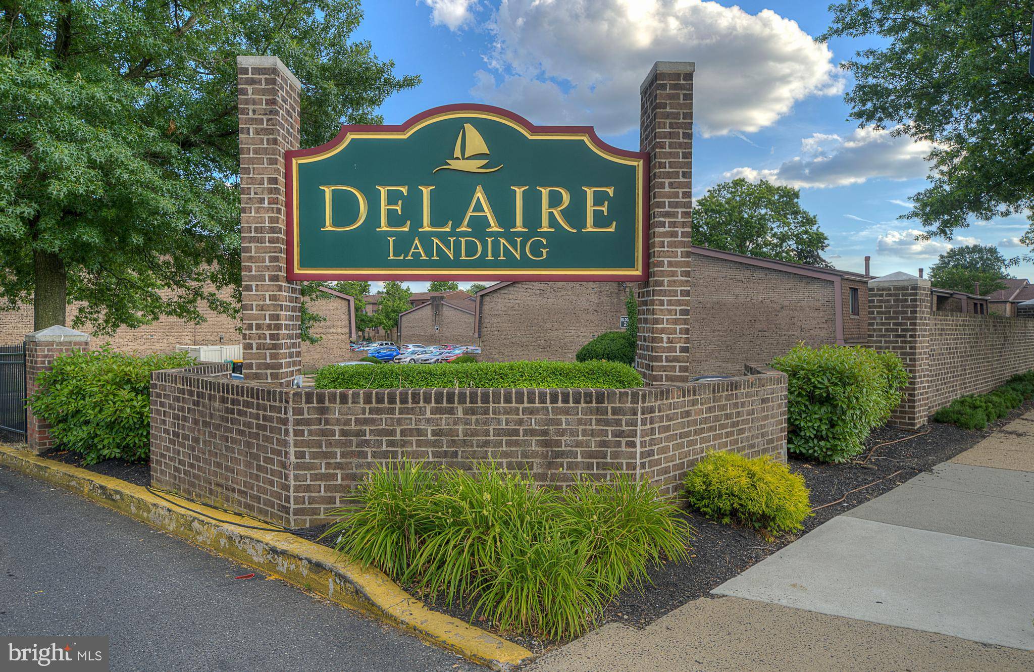 Philadelphia, PA 19114,59204 DELAIRE LANDING RD #204