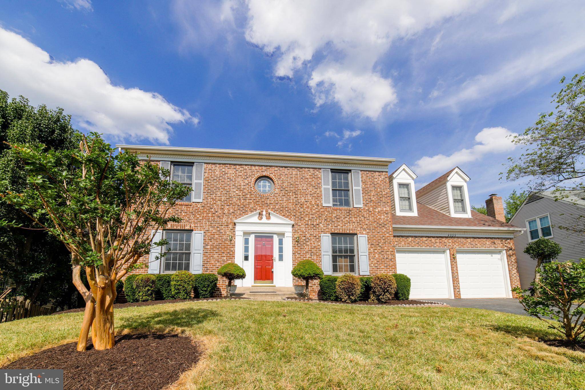 Chantilly, VA 20151,4323 POPLAR BRANCH DR