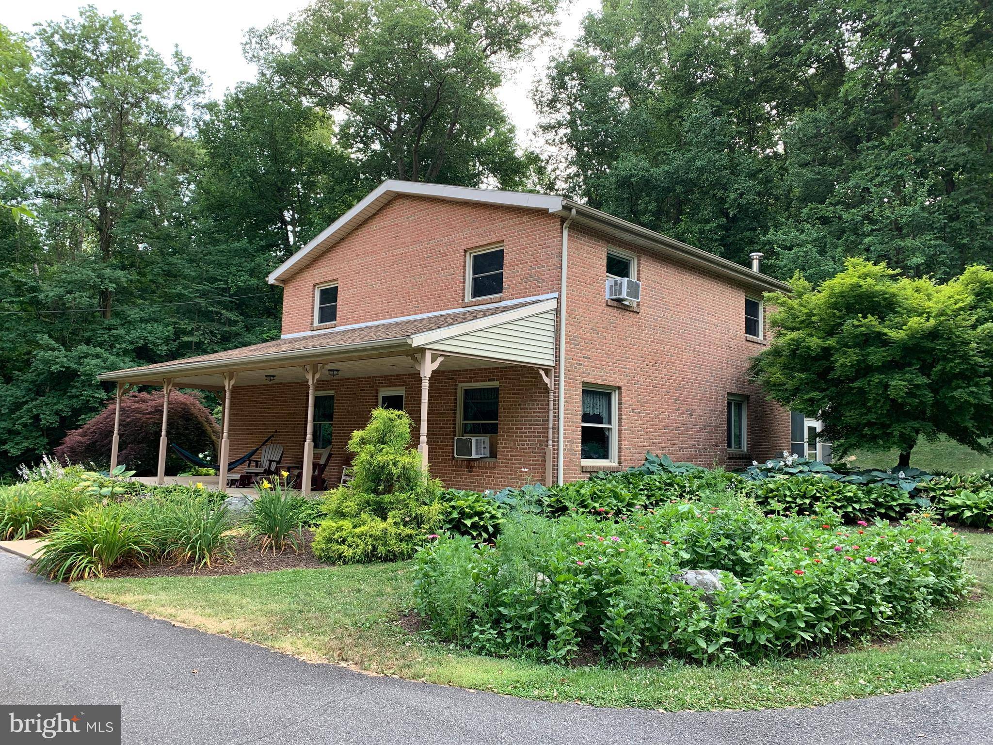 Narvon, PA 17555,1373 HILLTOP RD