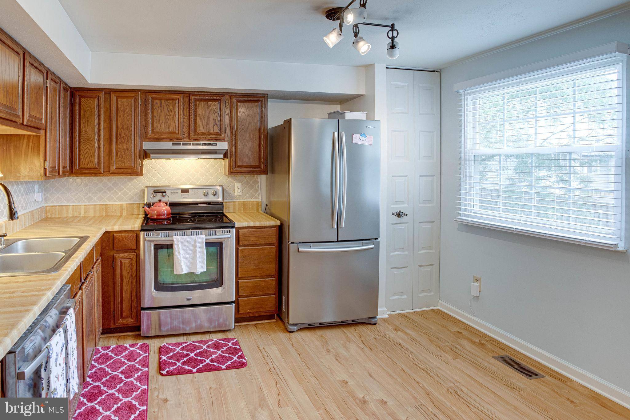 Alexandria, VA 22315,5239 SAINT GENEVIEVE PL