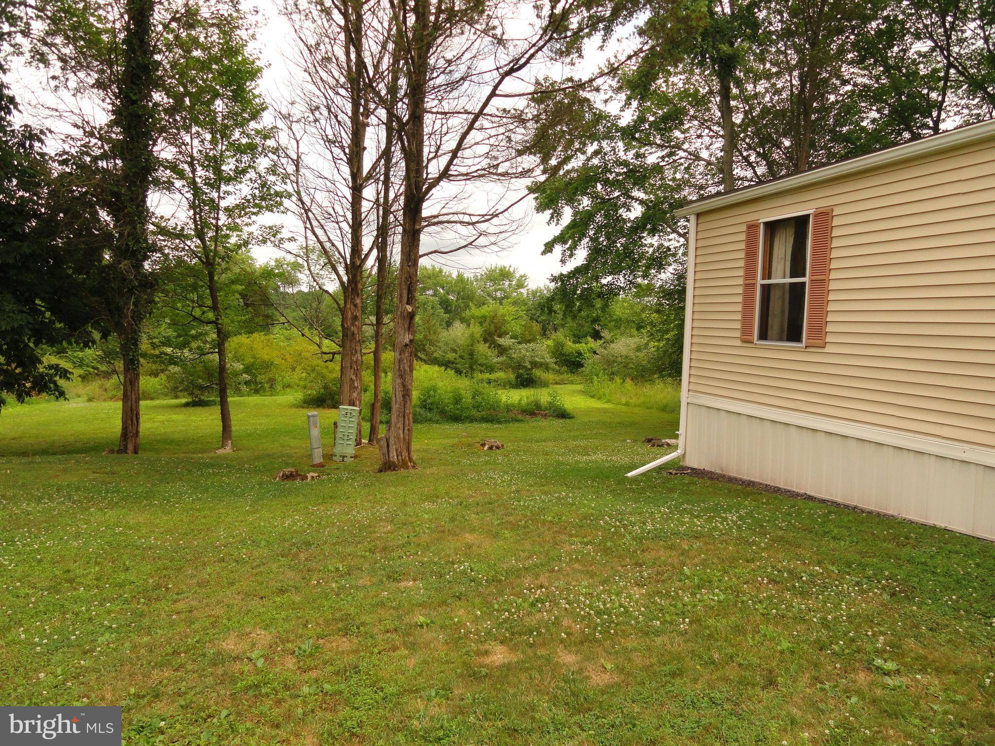 Green Lane, PA 18054,330 CEDAR DR