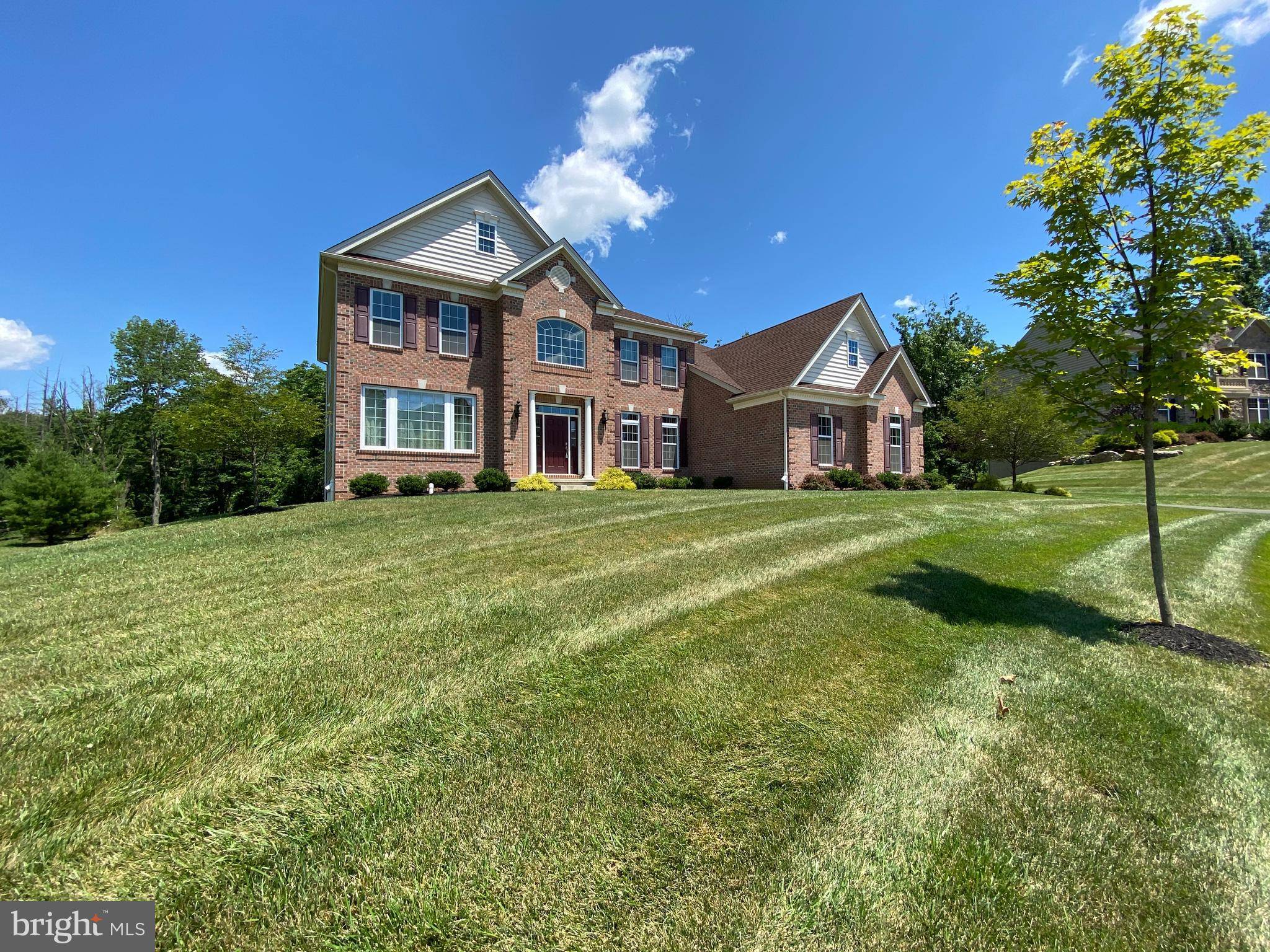 Center Valley, PA 18034,6305 FOX GLOVE LN