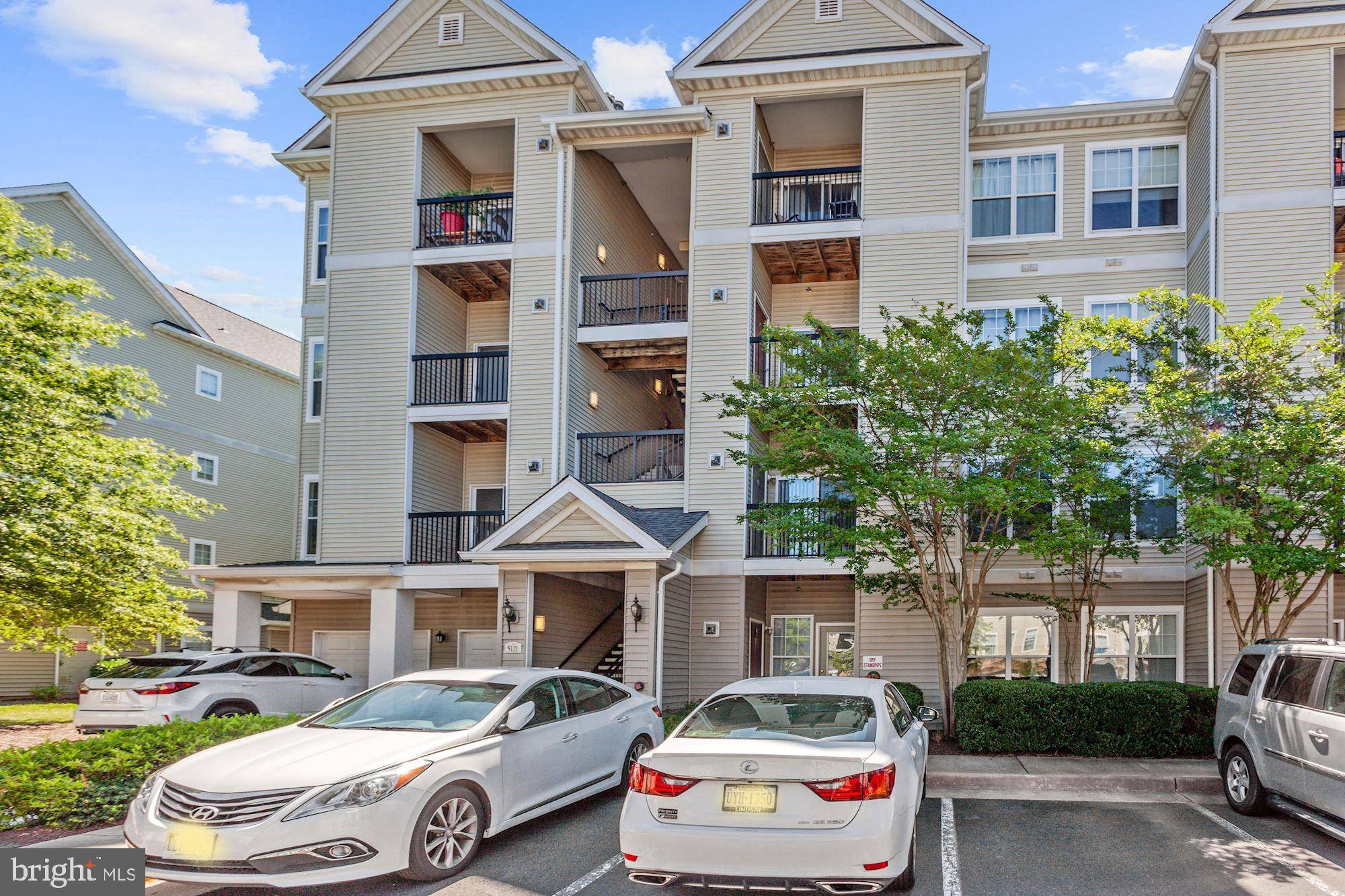 Centreville, VA 20120,5121-H TRAVIS EDWARD WAY #H