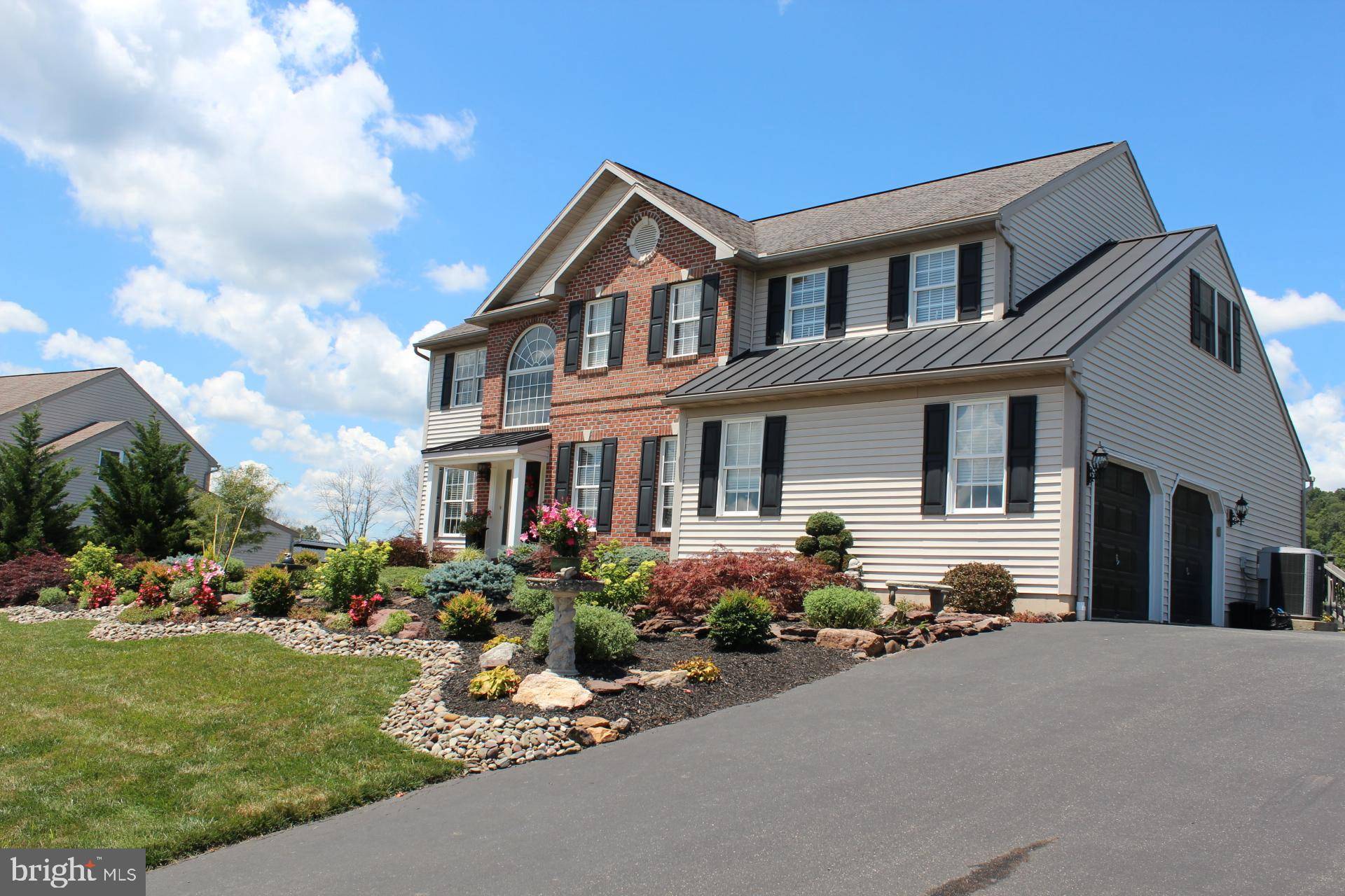 Douglassville, PA 19518,105 ORCHARD VIEW DR