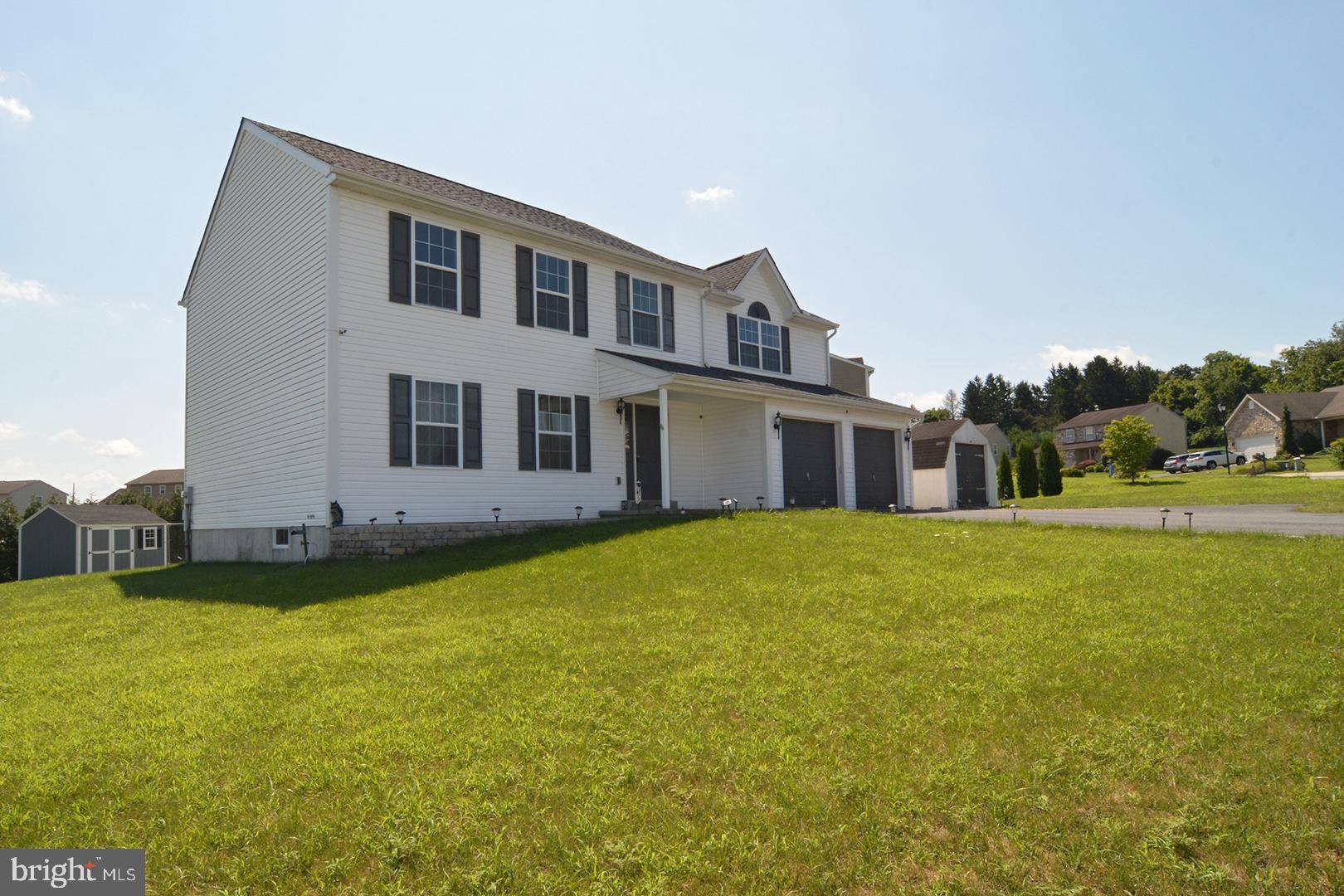 Bernville, PA 19506,61 WALNUT DR W