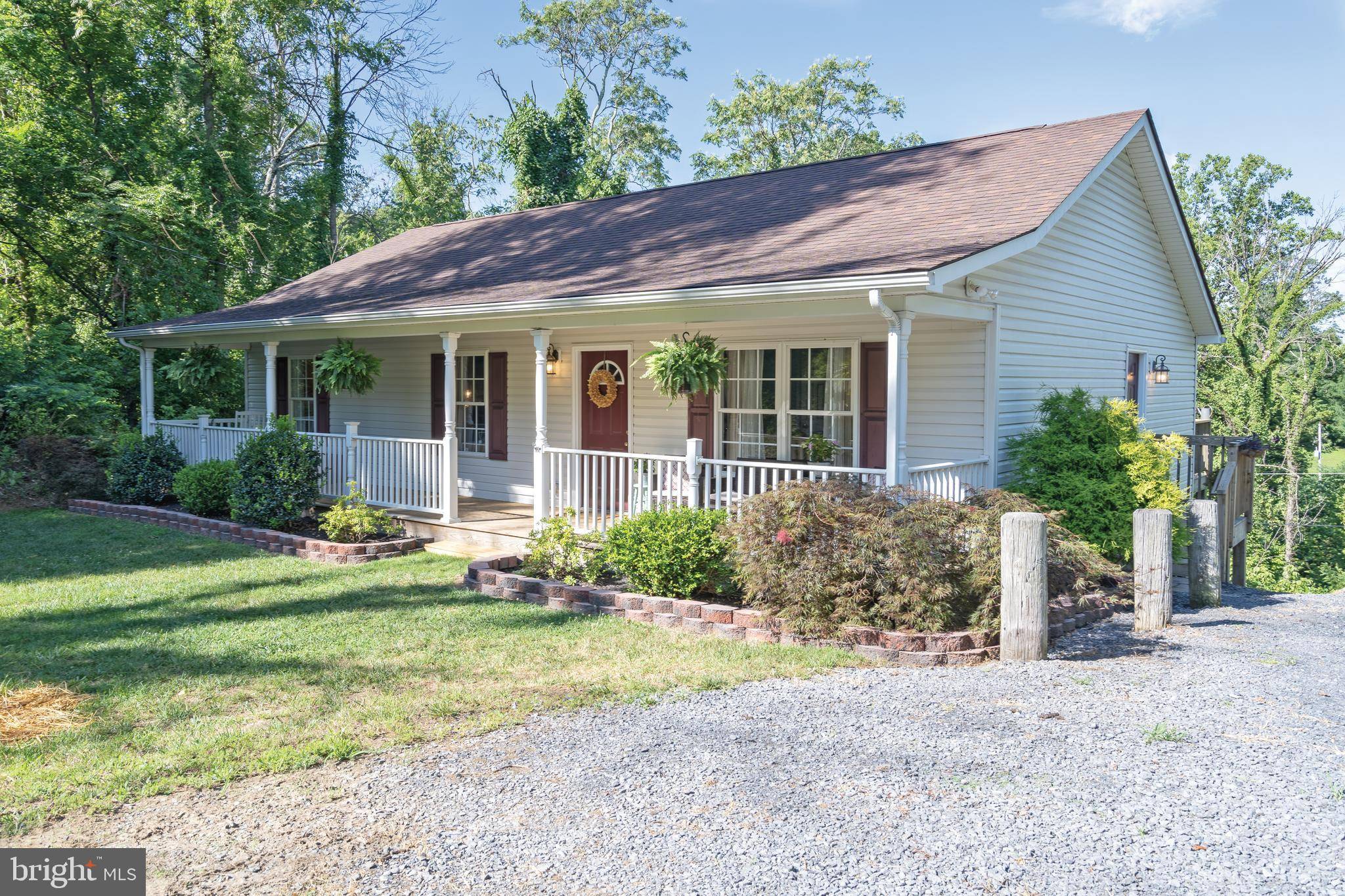 Linden, VA 22642,499 WEALTHY RD