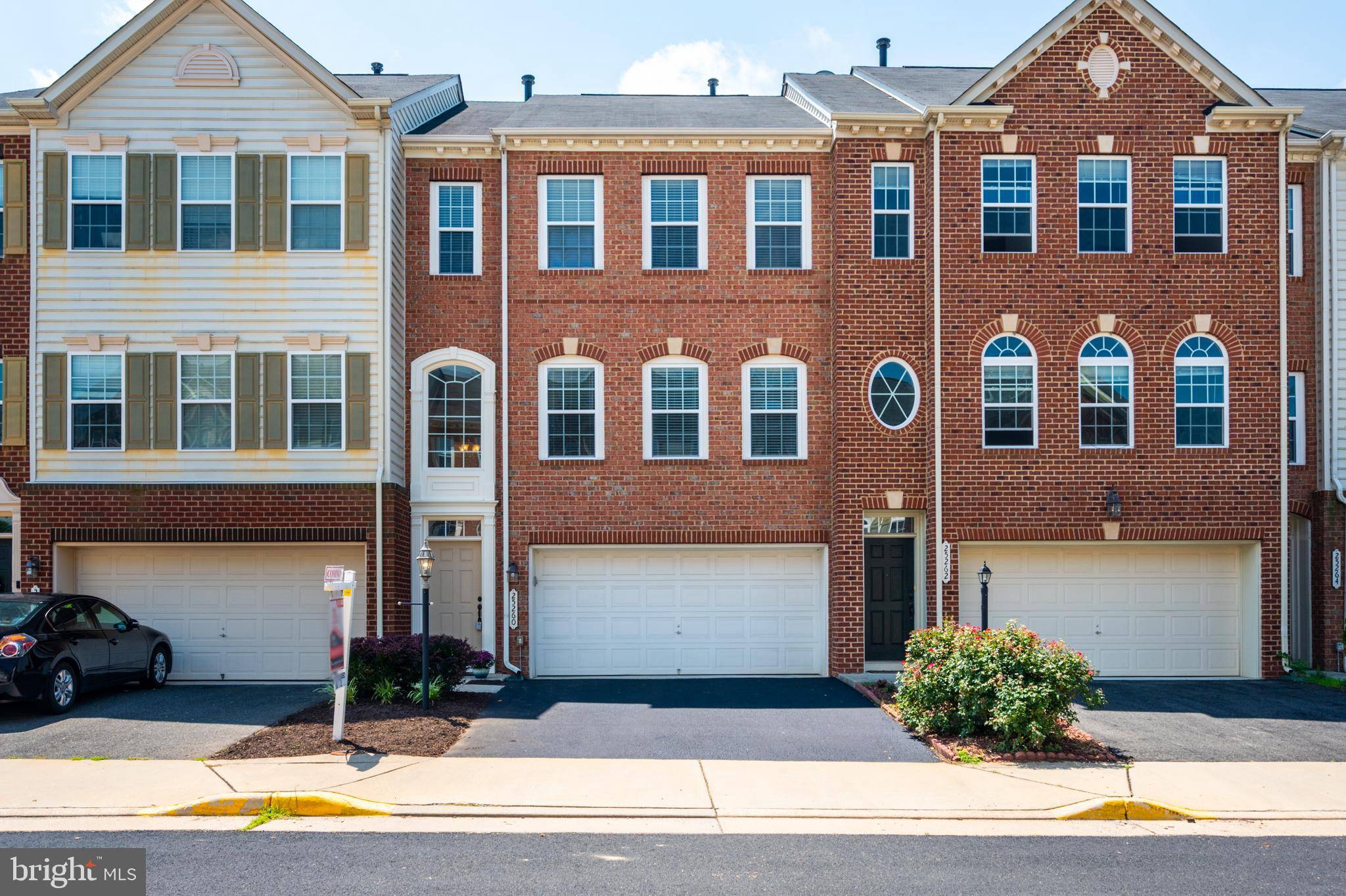 Chantilly, VA 20152,25260 BEACH PL