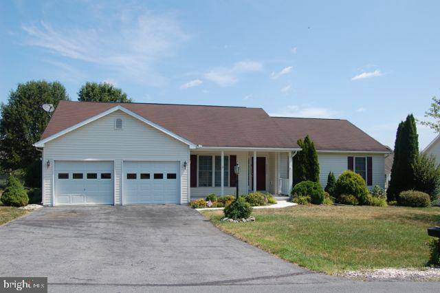 Falling Waters, WV 25419,48 MERCER