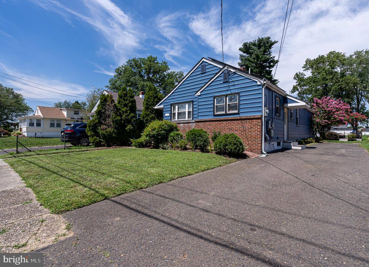 Mount Ephraim, NJ 08059,137 RUDDEROW AVE