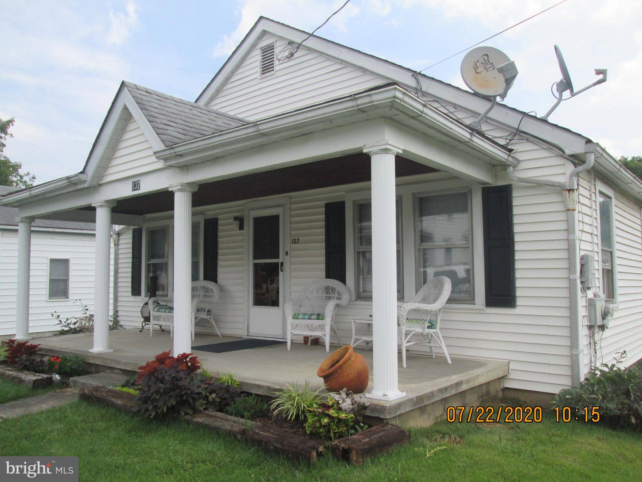 Paw Paw, WV 25434,137 MCCOOLE AVE