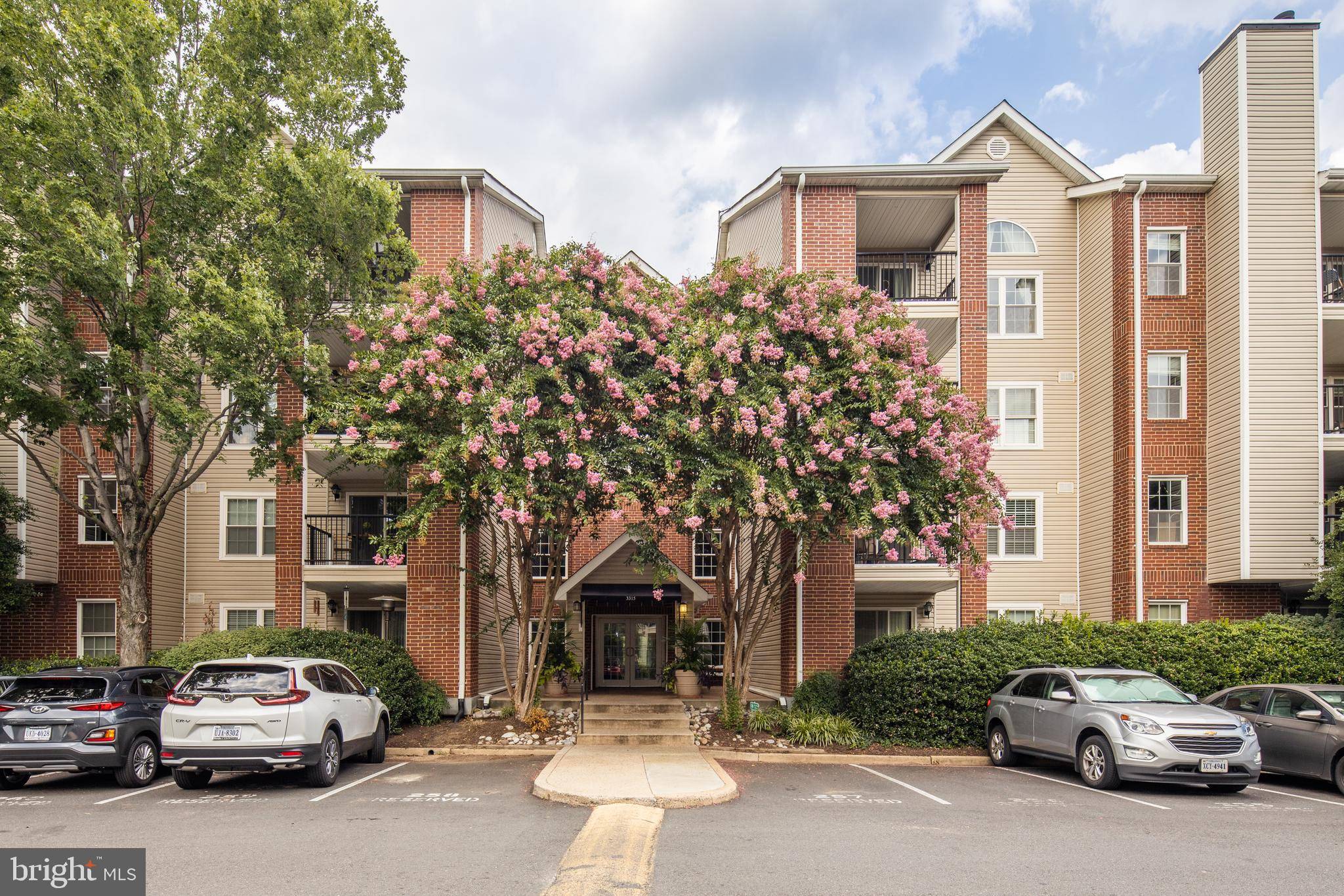 Alexandria, VA 22302,3315 WYNDHAM CIR #4228