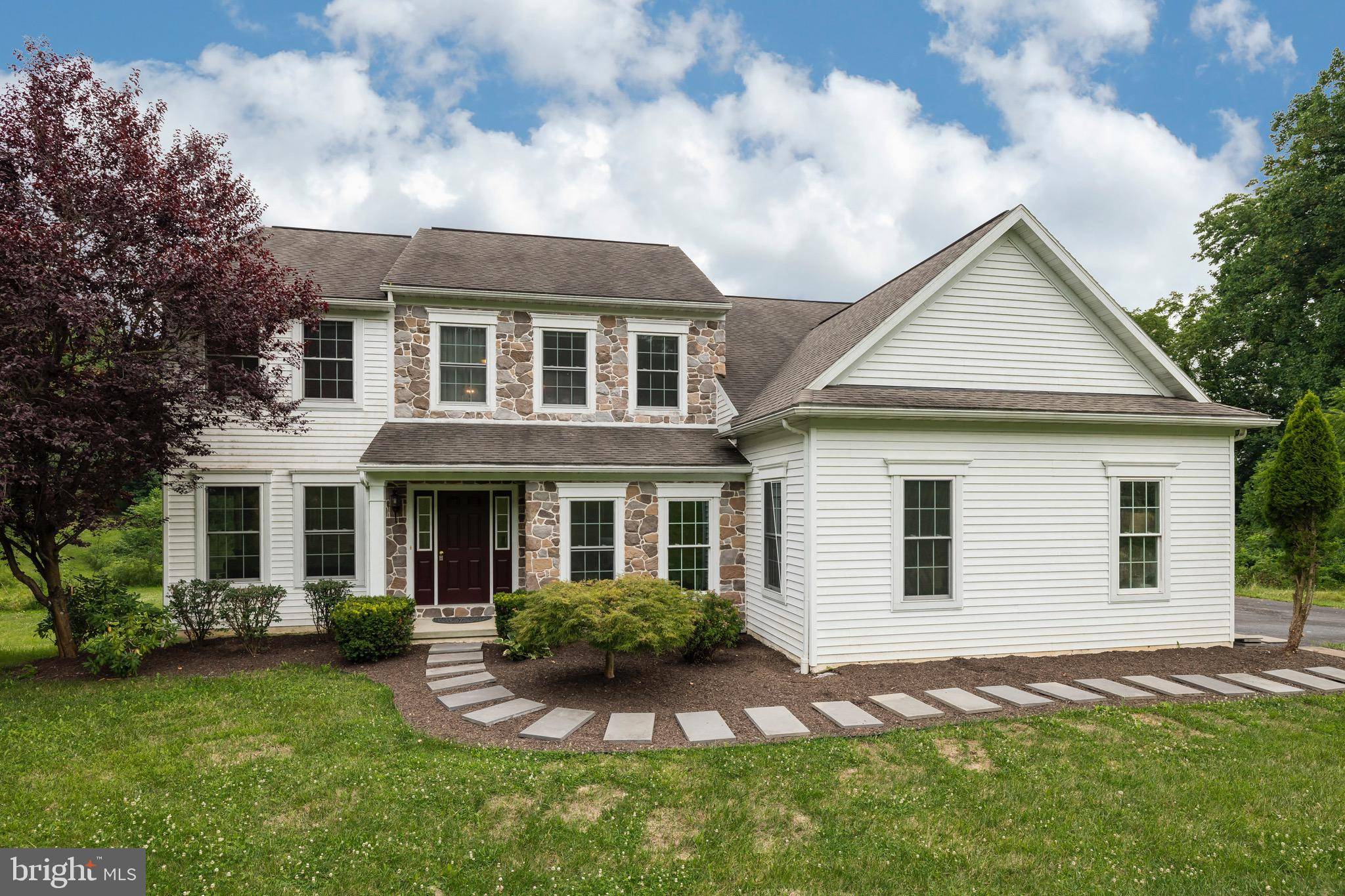 Honey Brook, PA 19344,140 PINE TREE DR