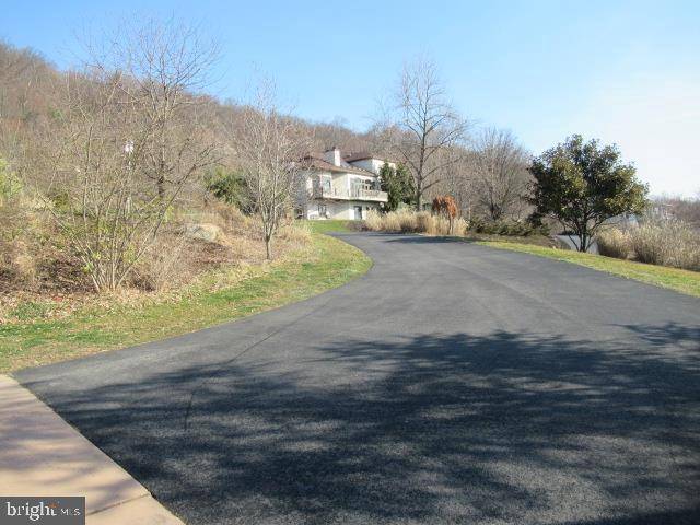 Enola, PA 17025,505 LEEWARD LN