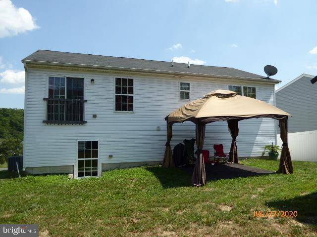 Inwood, WV 25428,18 MCKINLEY CT