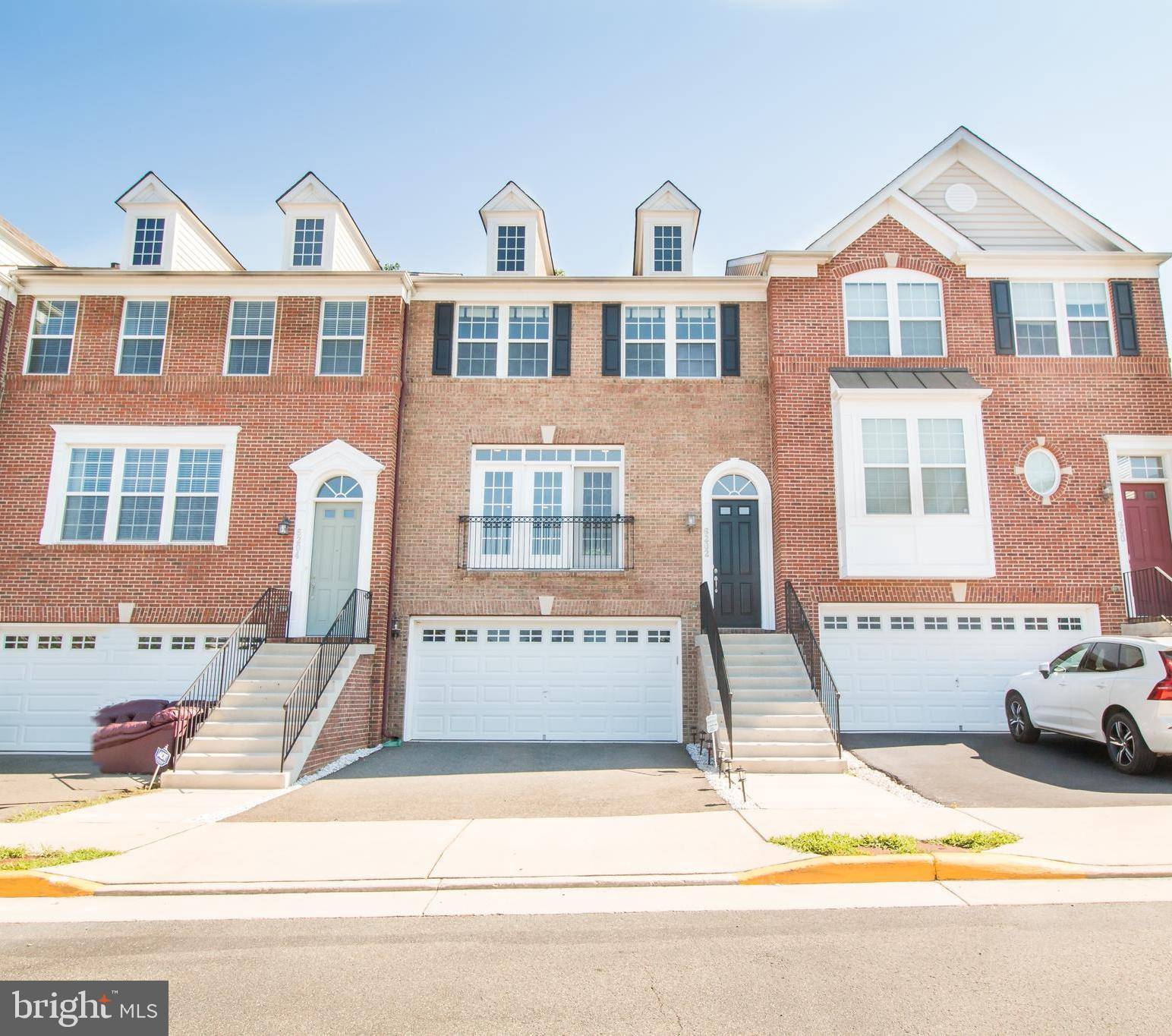 Alexandria, VA 22310,6202 ROYAL CREST LN