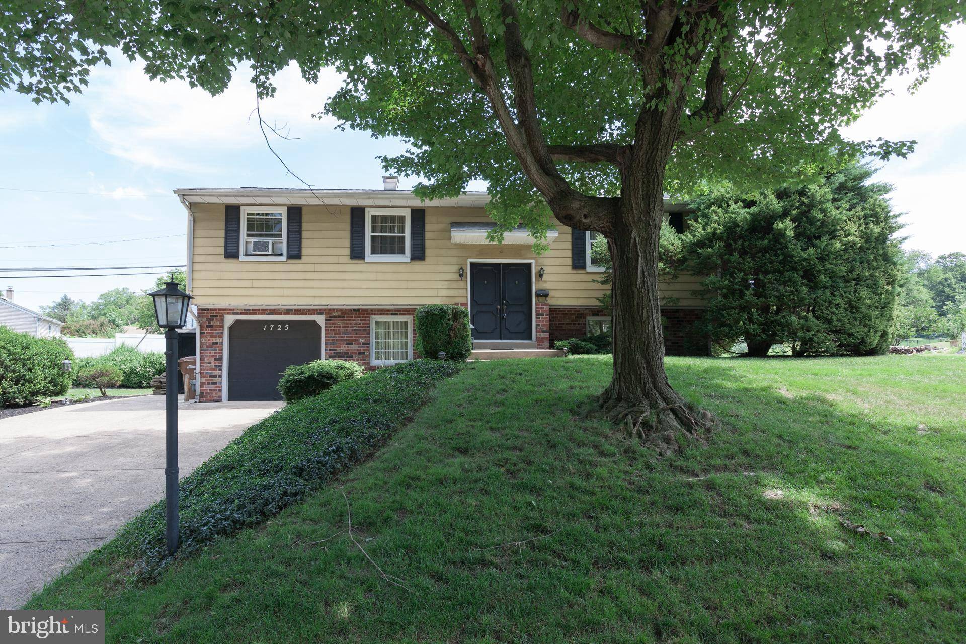 Willow Grove, PA 19090,1725 PATRICIA AVE