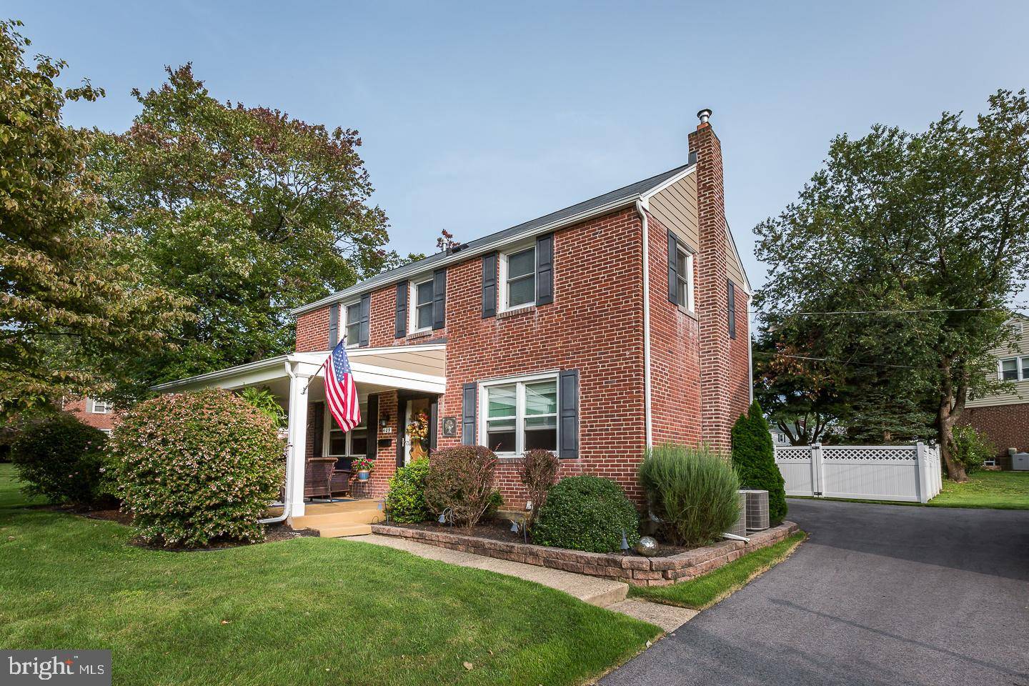 Havertown, PA 19083,409 DEVON RD